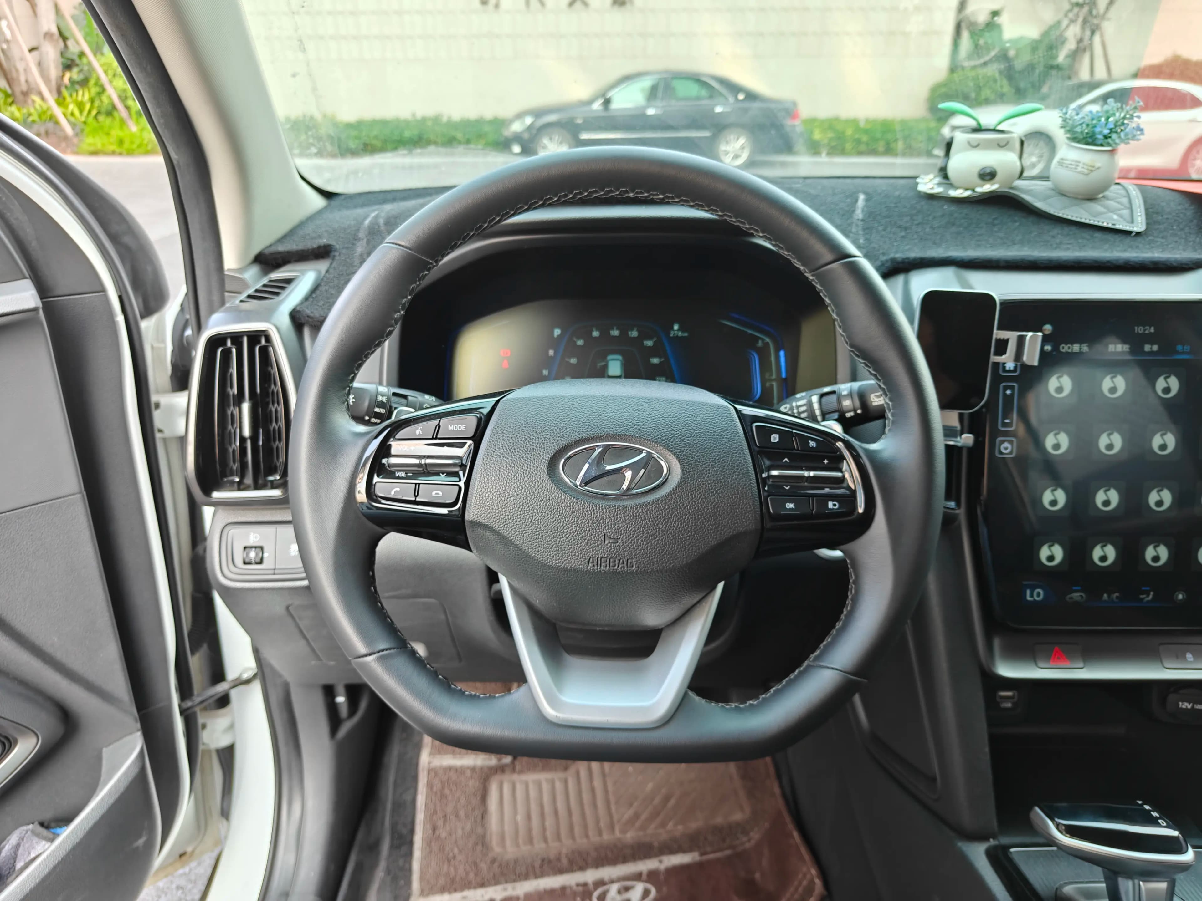 Hyundai ix35 2022 г. 74107 км. — фото 8