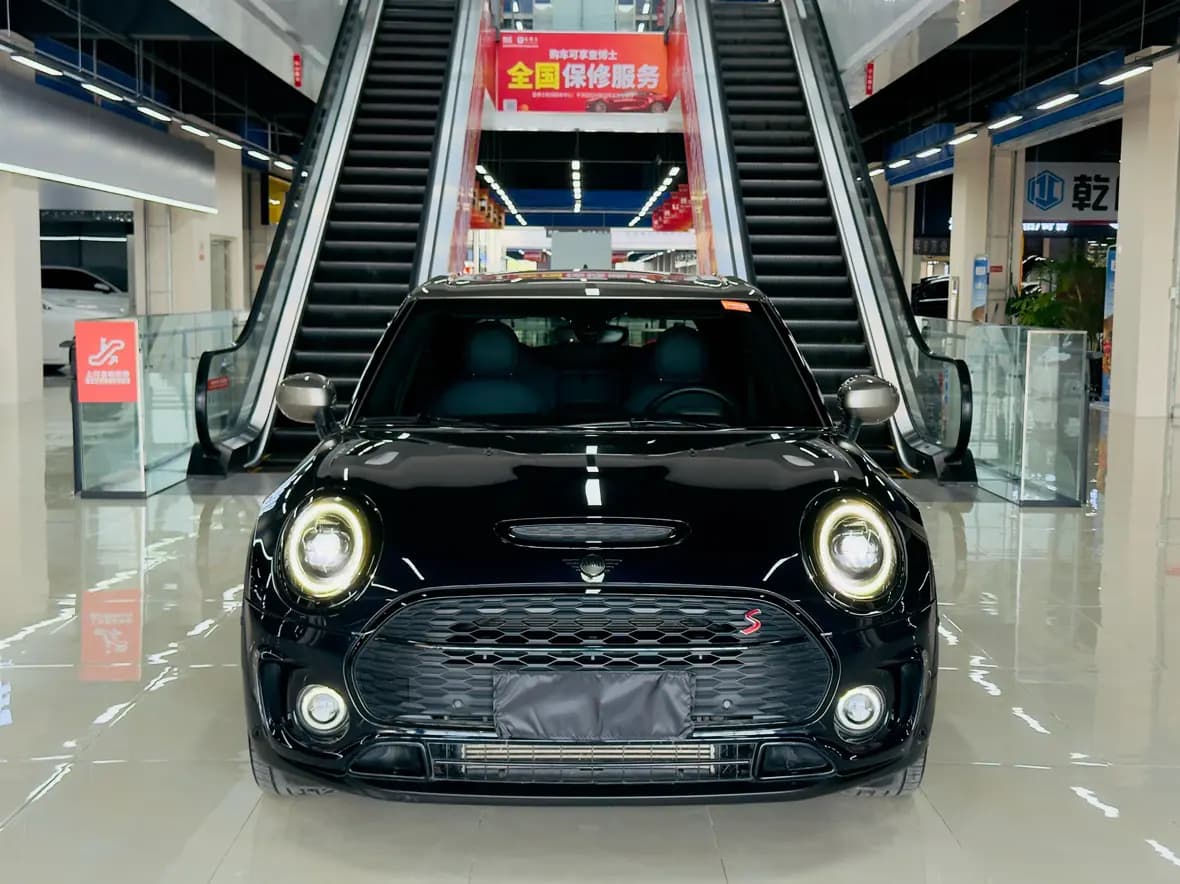 MINI CLUBMAN 2022 г. 54122 км. — фото 2