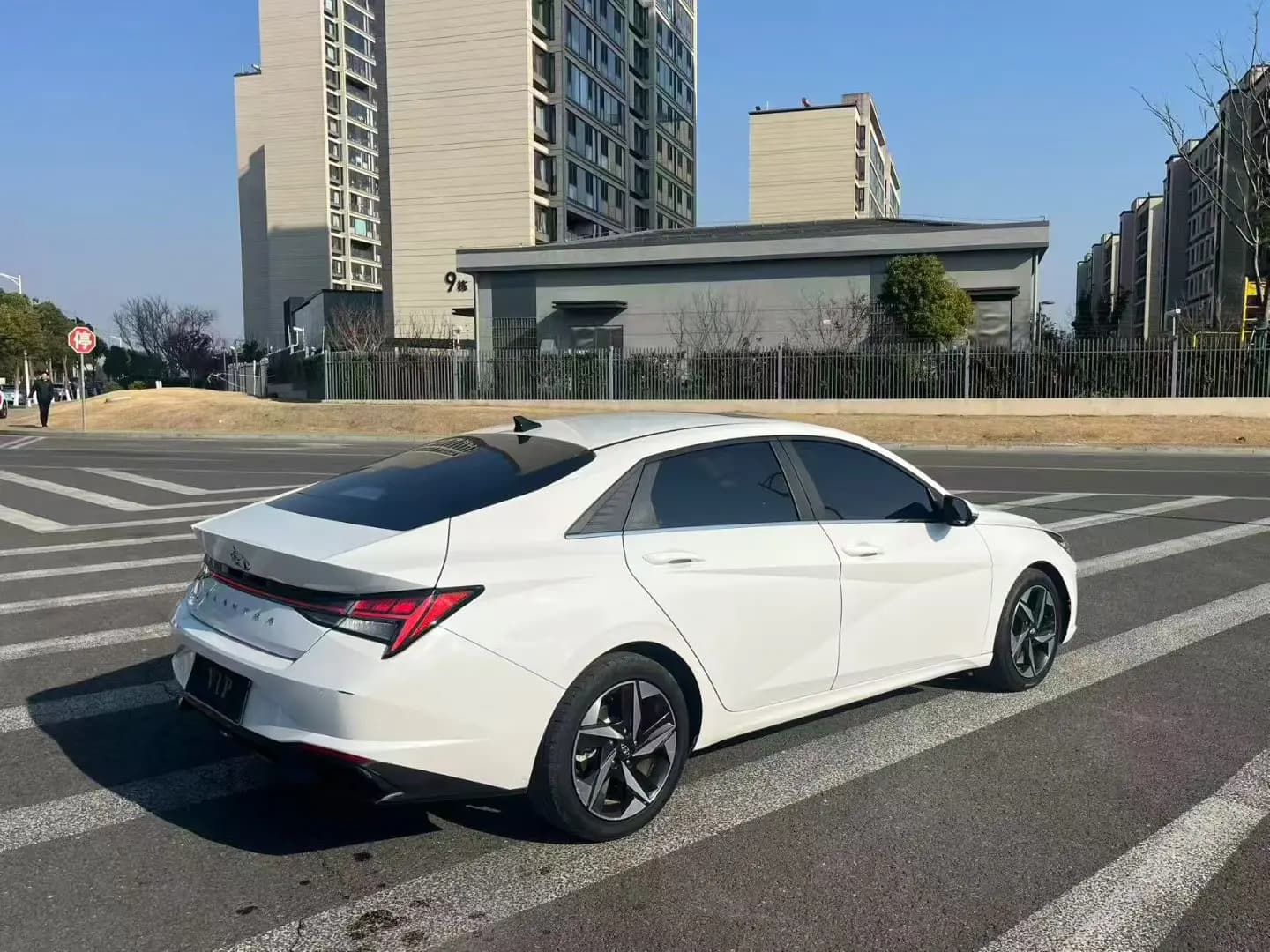Hyundai Elantra 2021 г. 43037 км. — фото 4