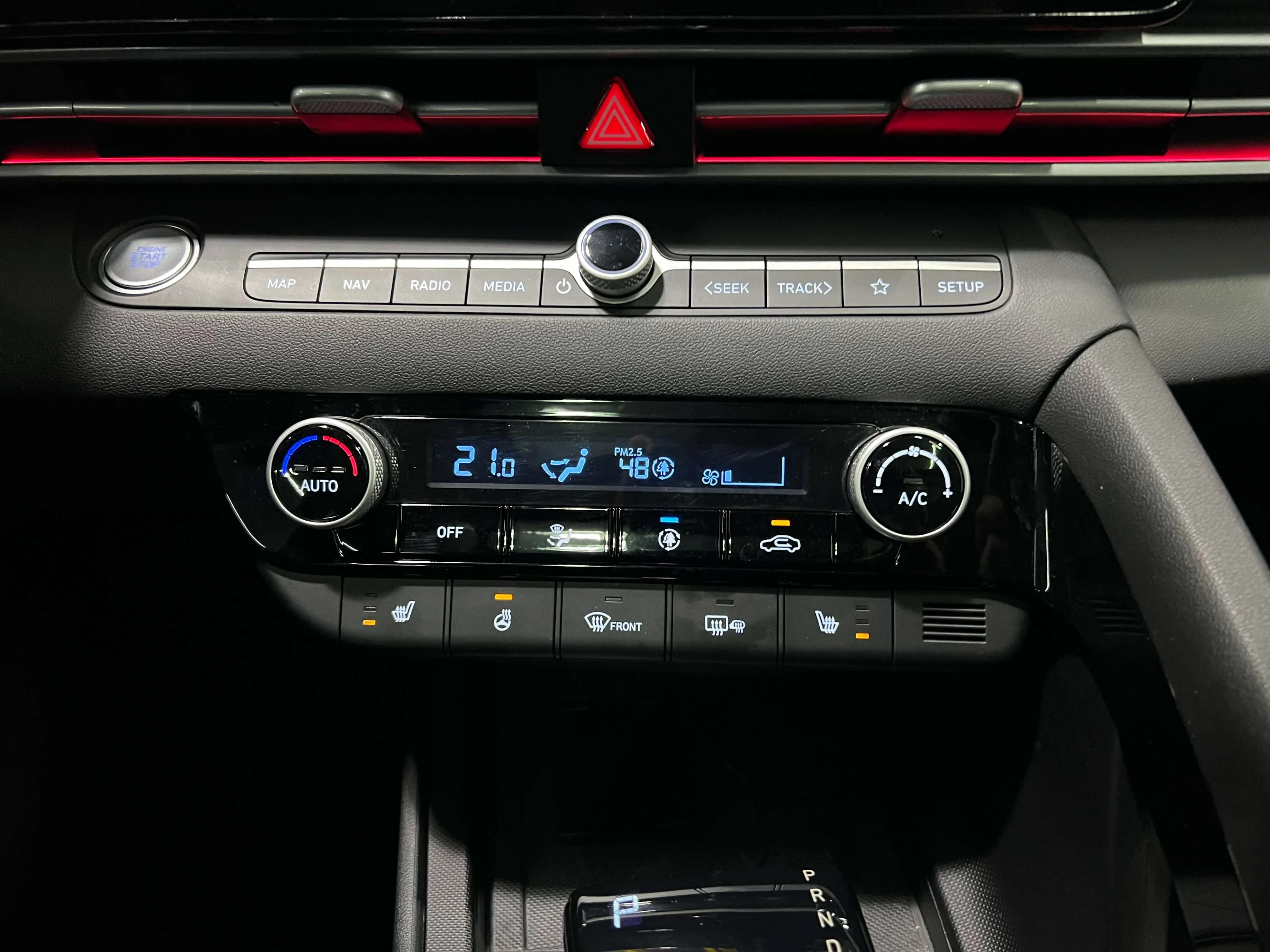 Hyundai Elantra 2023 г. 4038 км. — фото 6