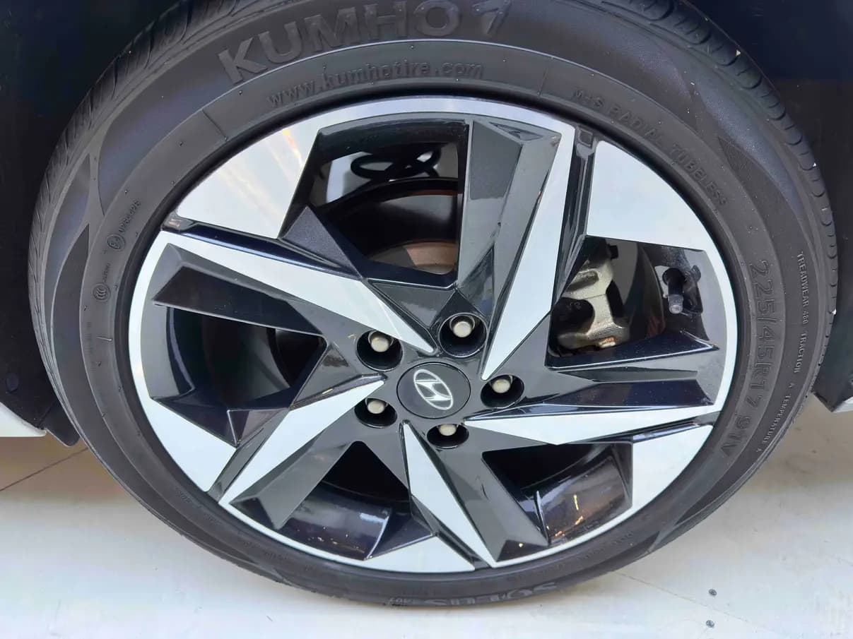 Hyundai Elantra 2022 г. 44039 км. — фото 5