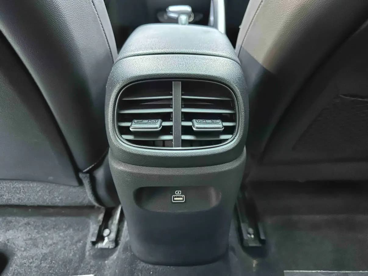 Hyundai Elantra 2022 г. 44039 км. — фото 8