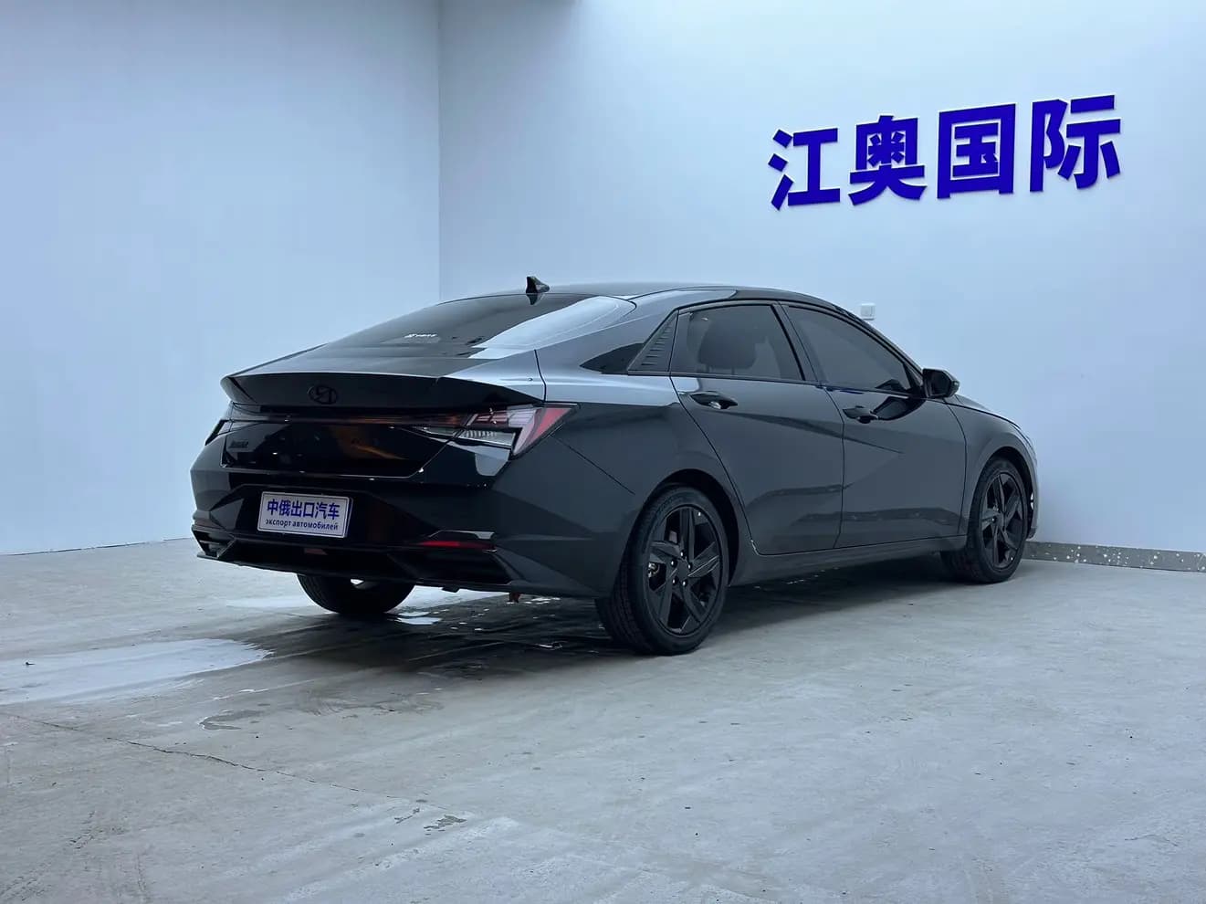 Hyundai Elantra 2022 г. 18040 км. — фото 4