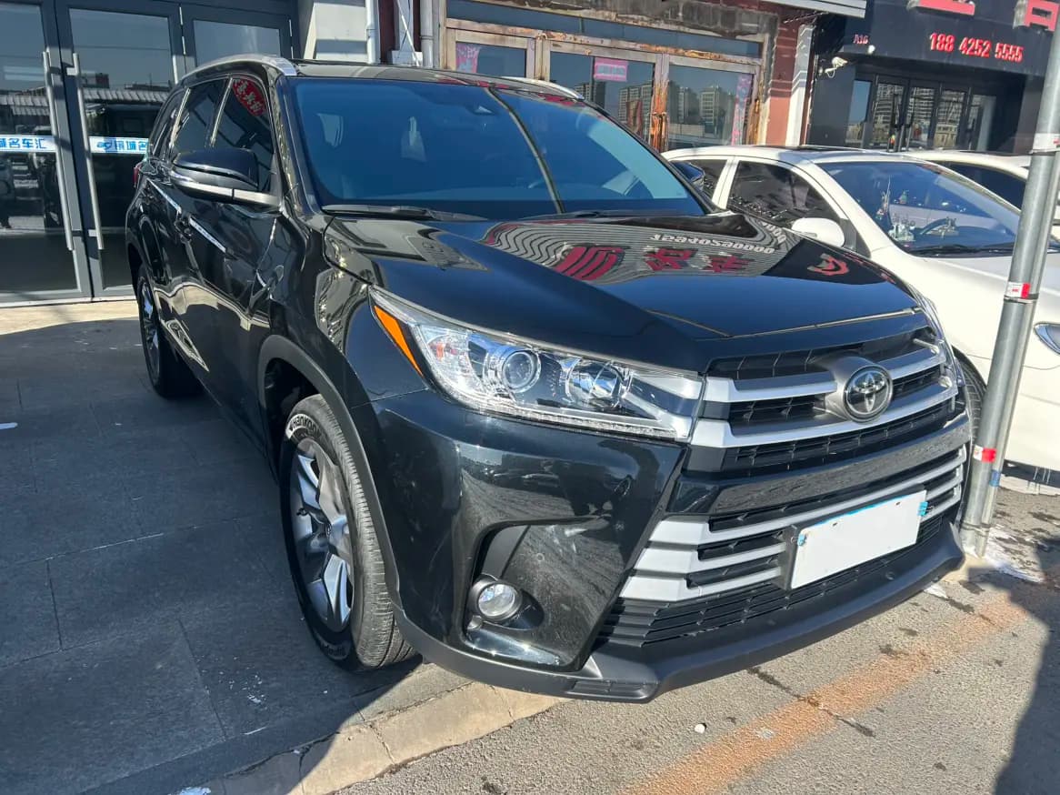Toyota Highlander 2022 г. 27100 км. — фото 3
