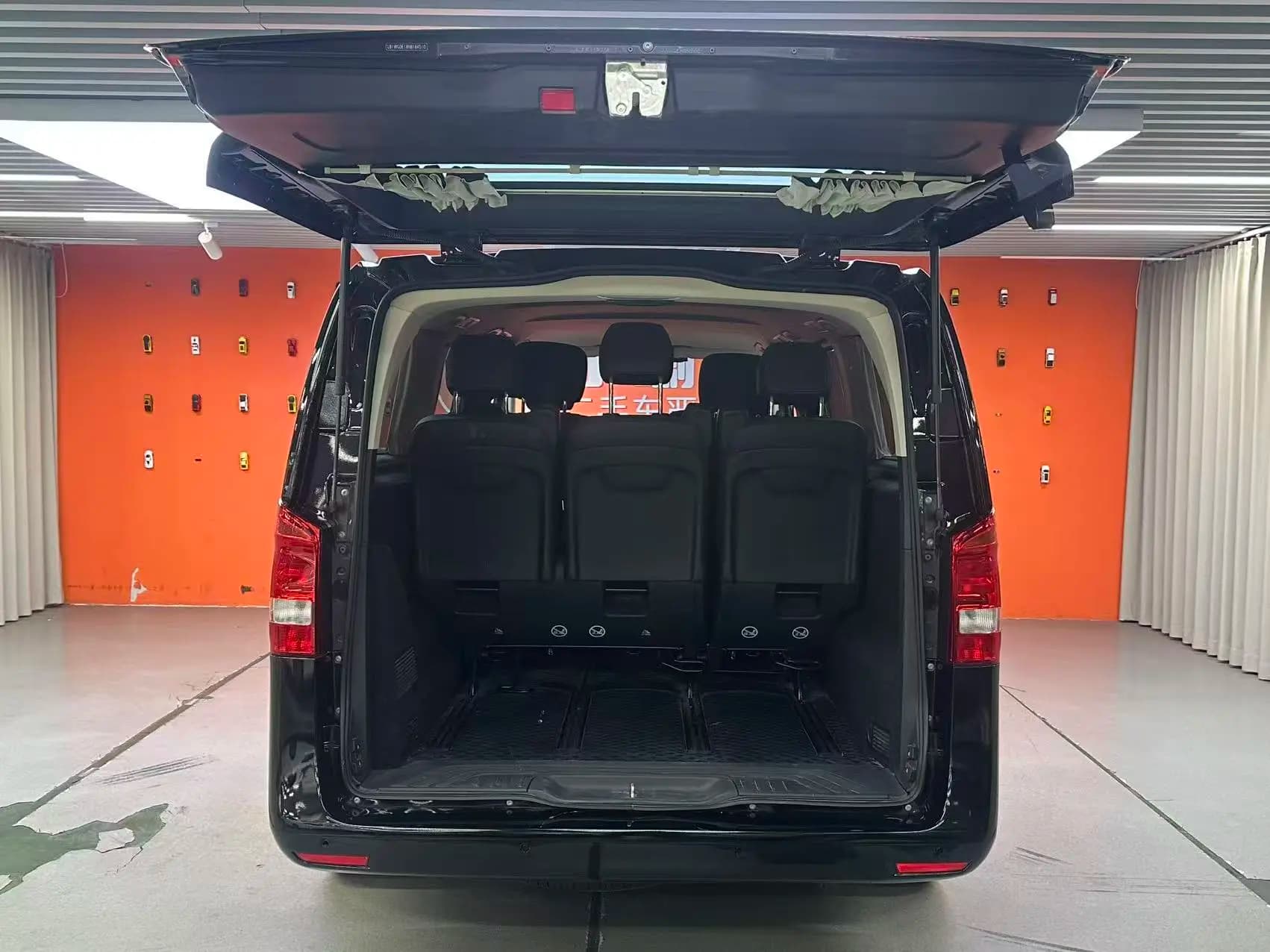 Mercedes-Benz Vito 2023 г. 92025 км. — фото 19