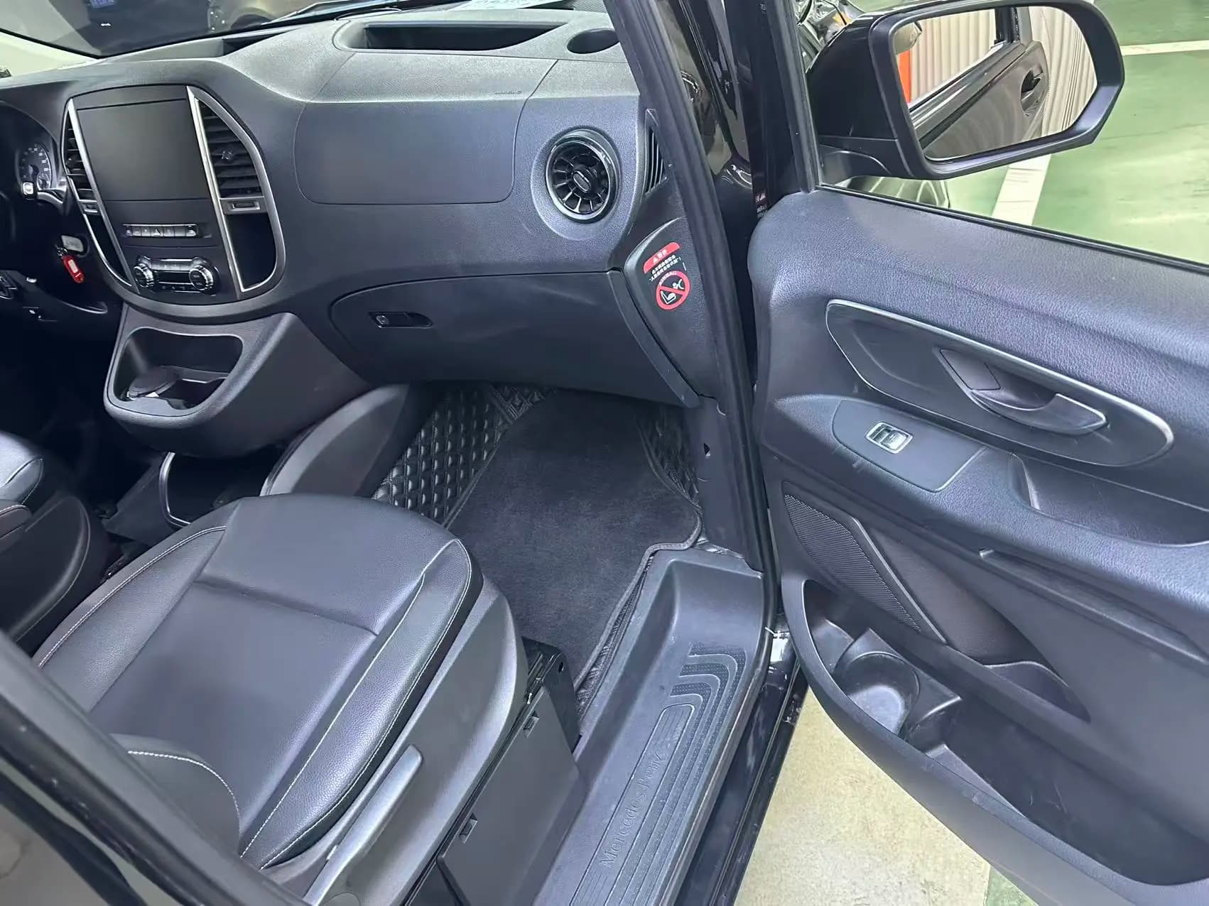Mercedes-Benz Vito 2023 г. 92025 км. — фото 9