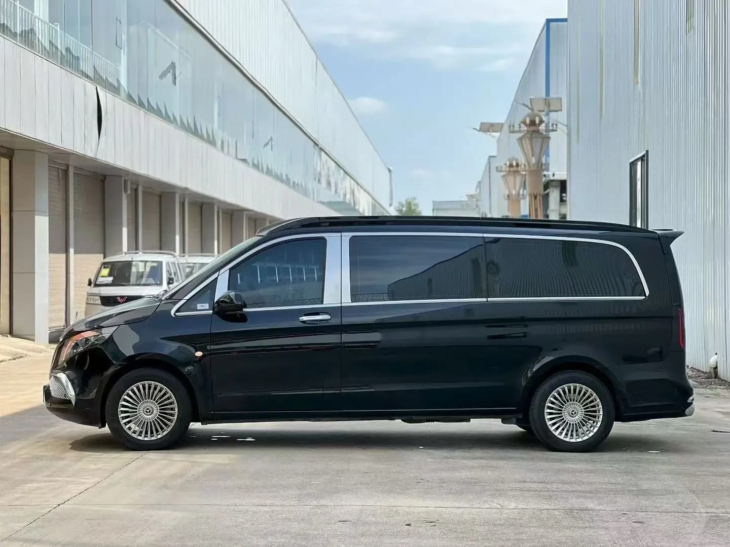 Mercedes-Benz Vito 2023 г. 26026 км. — фото 4