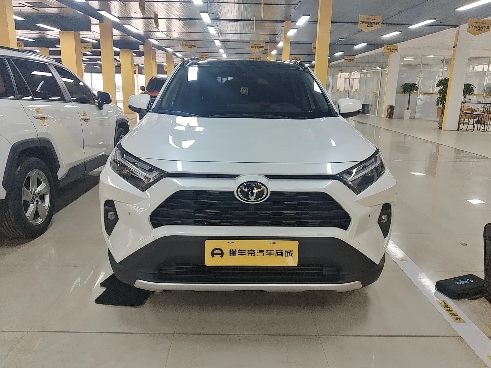 Toyota RAV4 2024 г. 20160 км. — фото 2