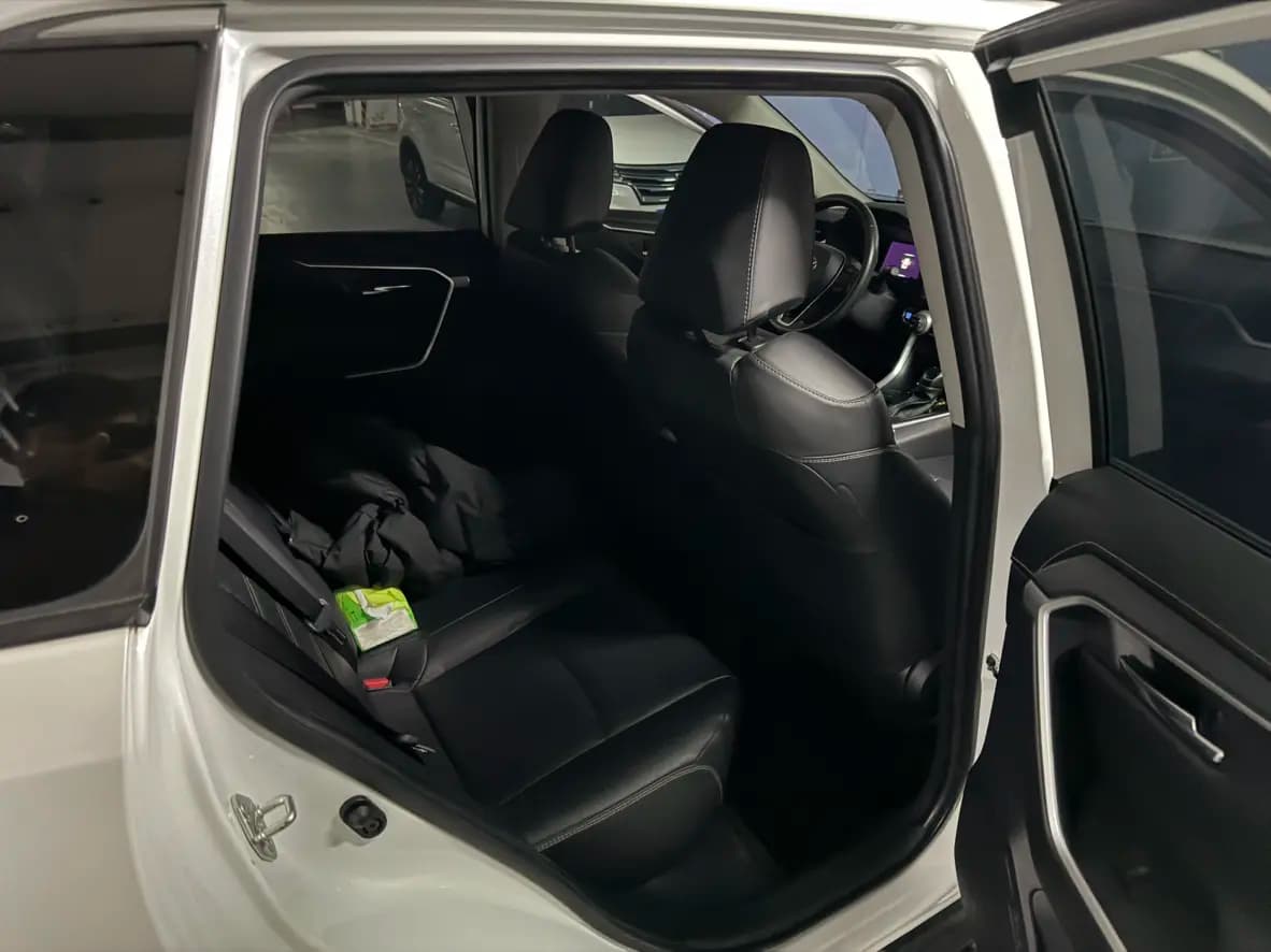 Toyota RAV4 2022 г. 68061 км. — фото 11
