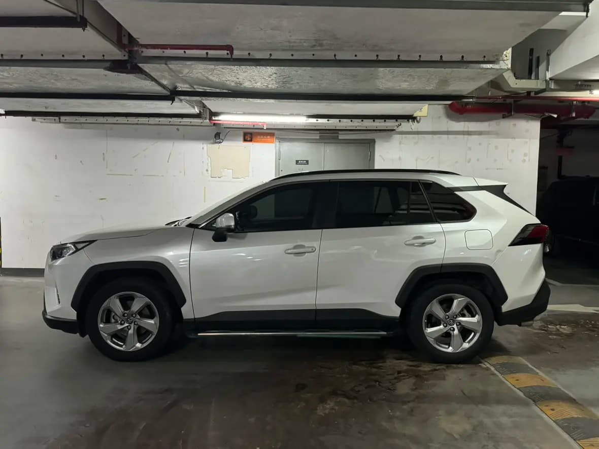 Toyota RAV4 2022 г. 68061 км. — фото 4