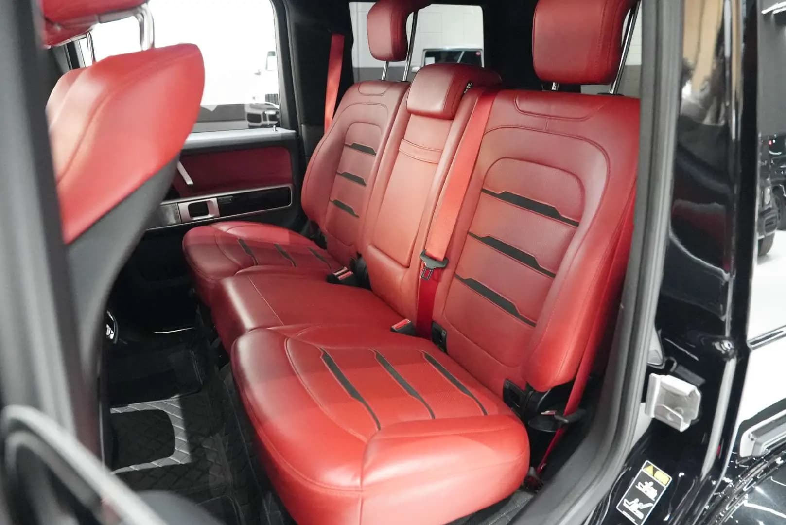 Mercedes-Benz G-Class AMG 2023 г. 8096 км. — фото 15