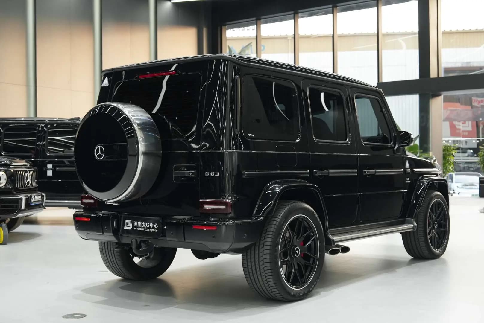 Mercedes-Benz G-Class AMG 2023 г. 8096 км. — фото 5