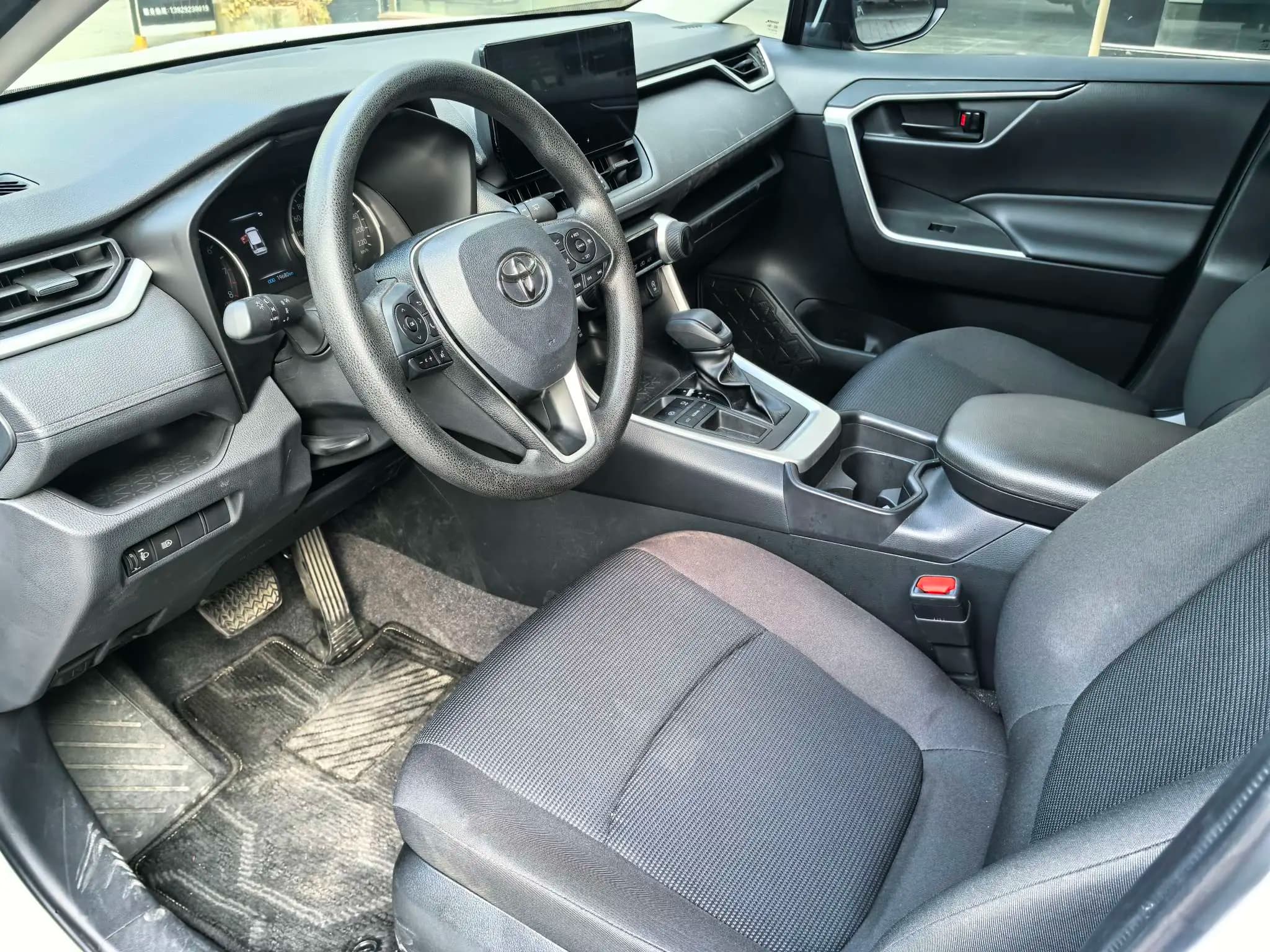 Toyota RAV4 2024 г. 19062 км. — фото 13