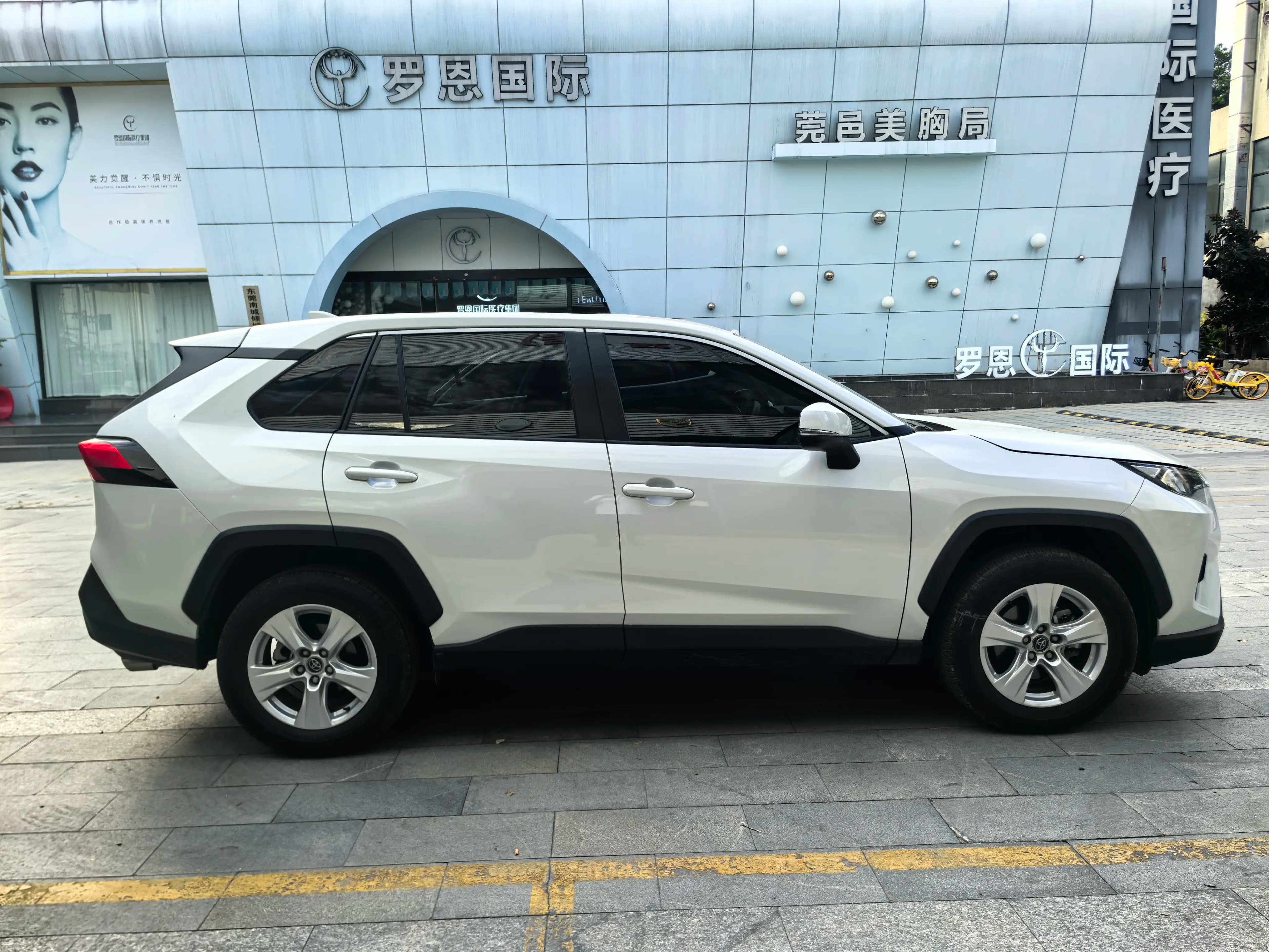 Toyota RAV4 2024 г. 19062 км. — фото 7