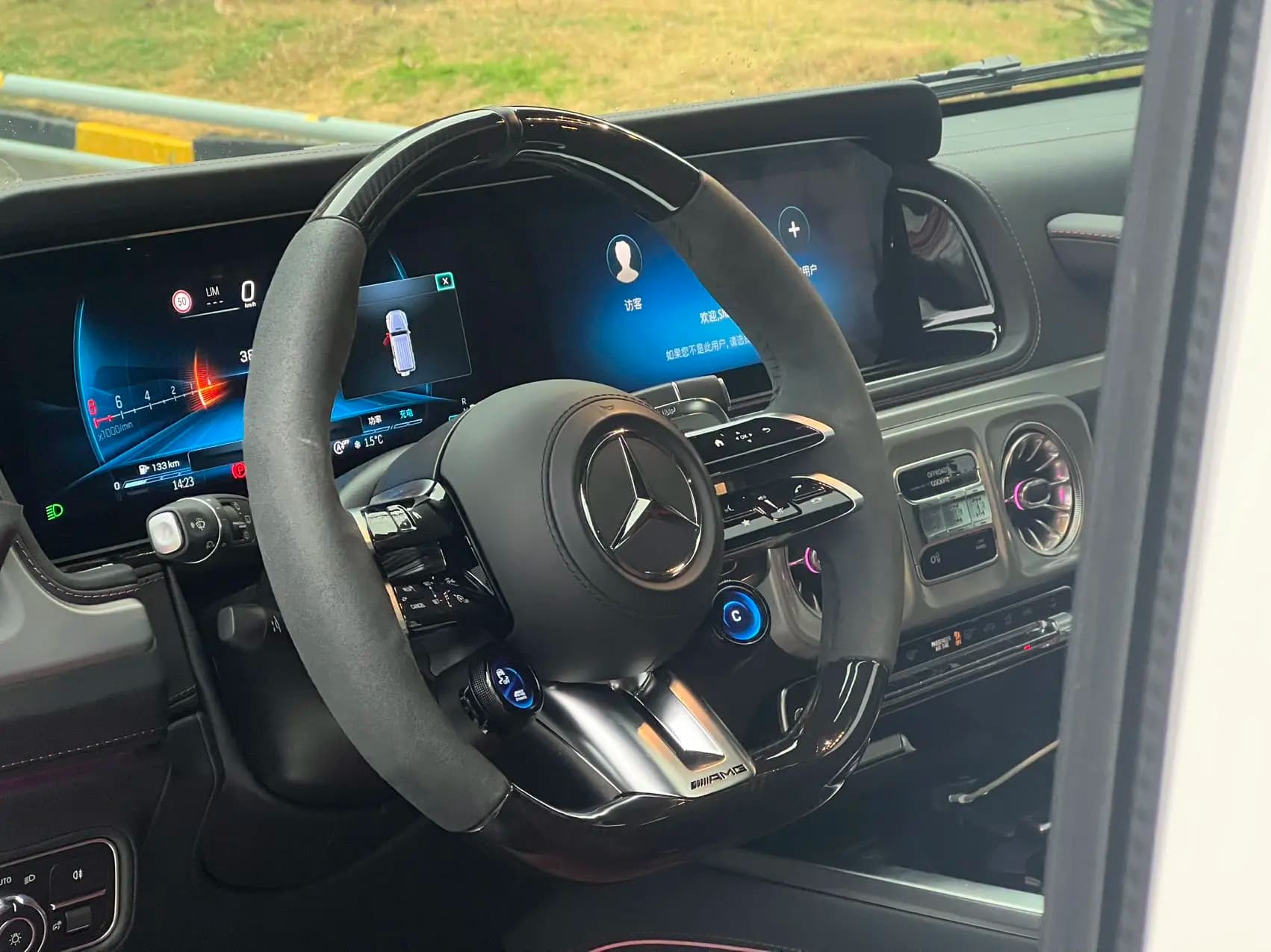 Mercedes-Benz G-Class AMG 2025 г. 8110 км. — фото 13