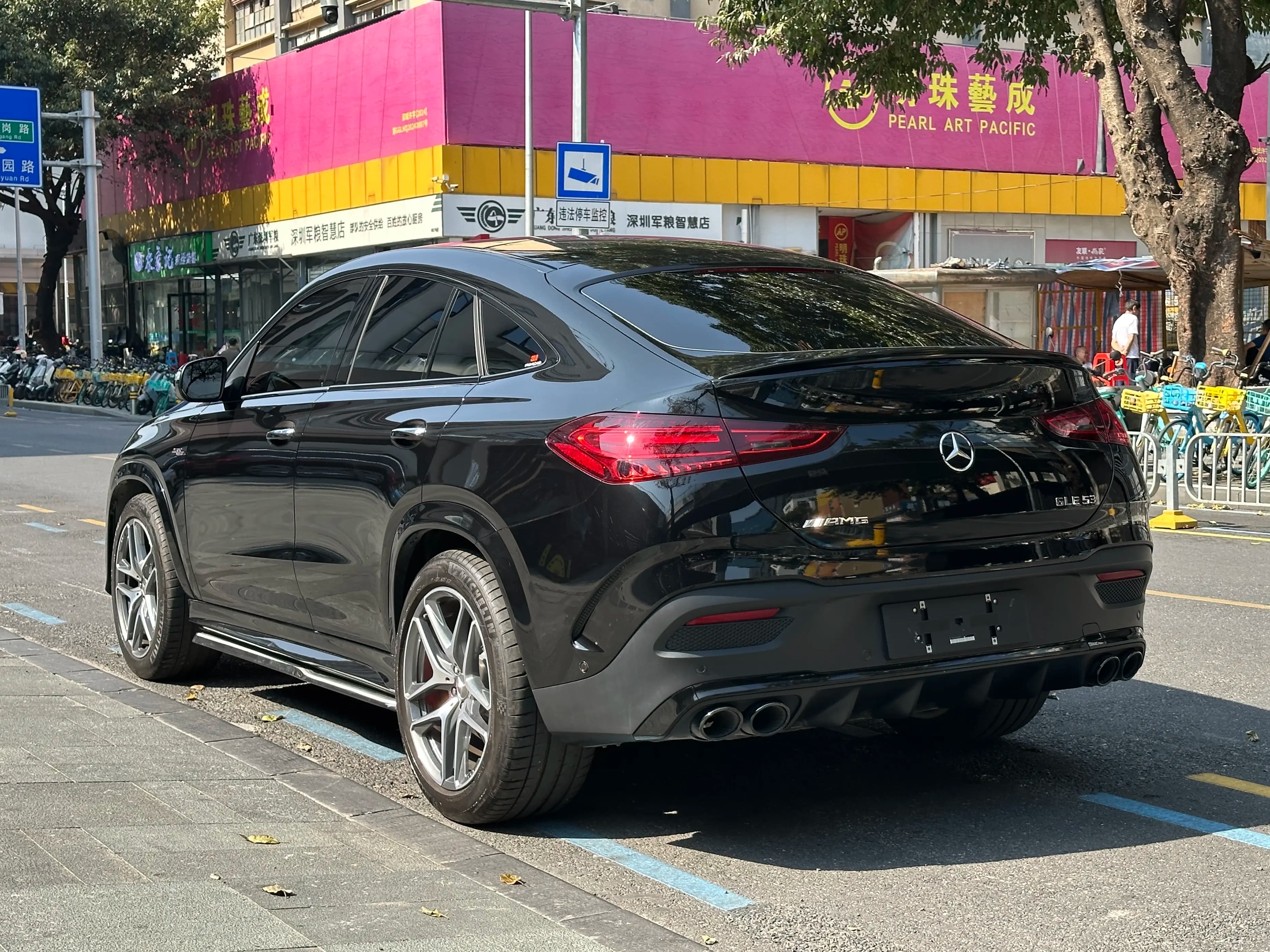 Mercedes-Benz GLE AMG 2025 г. 5041 км. — фото 3