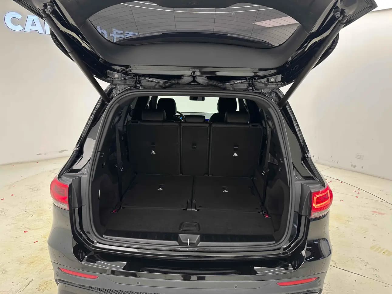 Mercedes-Benz GLB AMG 2023 г. 69019 км. — фото 14