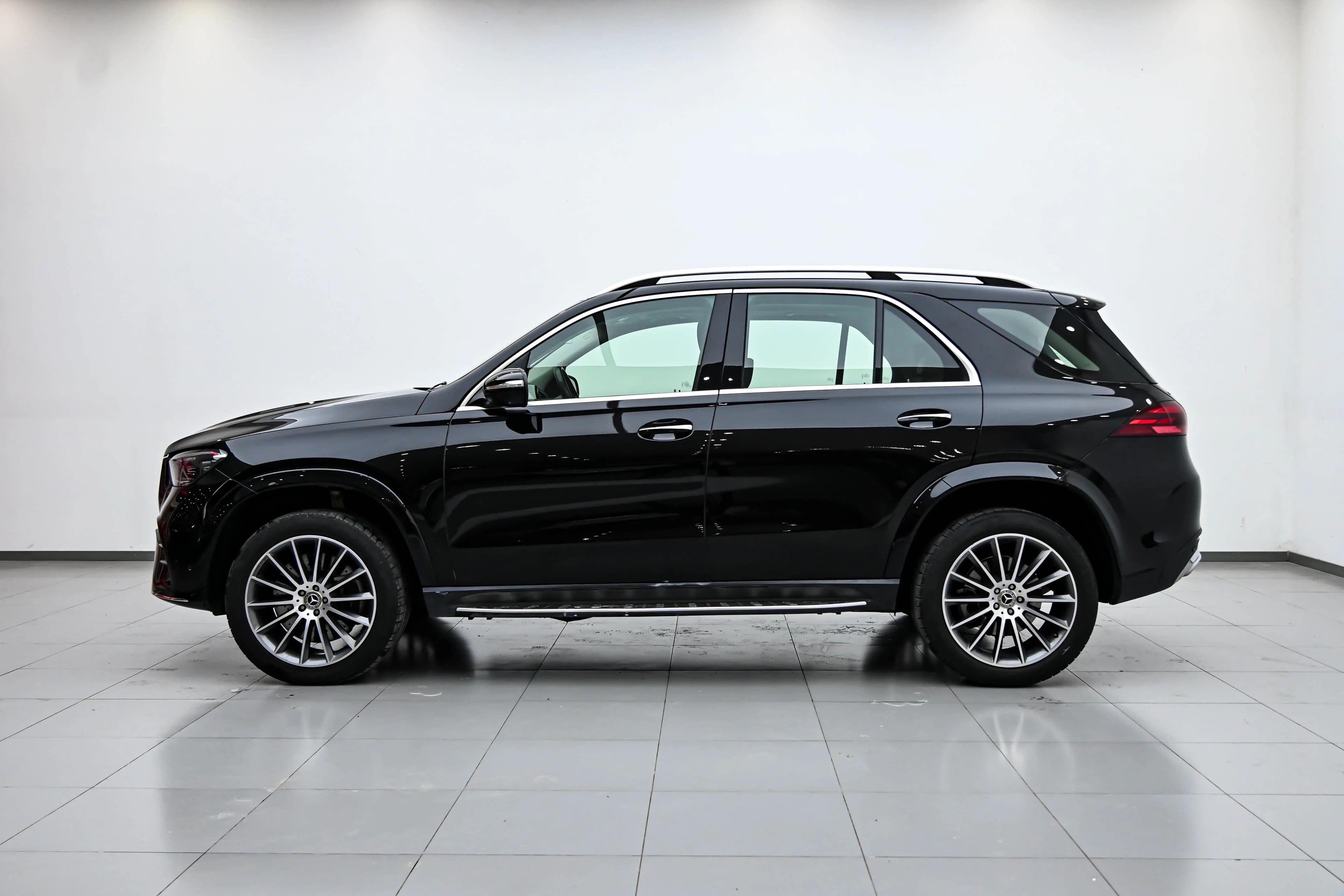 Mercedes-Benz GLE 2023 г. 14216 км. — фото 4