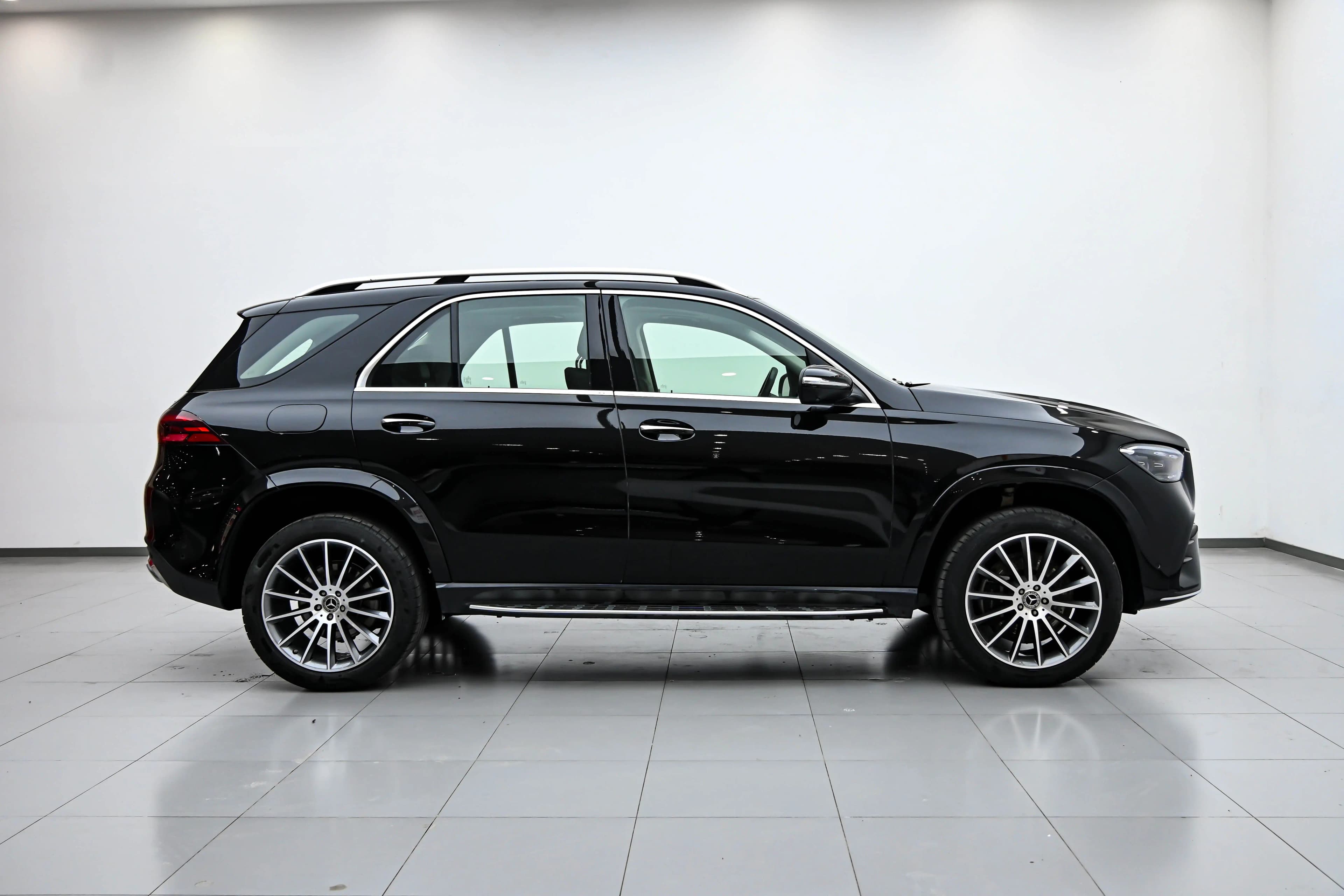 Mercedes-Benz GLE 2023 г. 14216 км. — фото 8