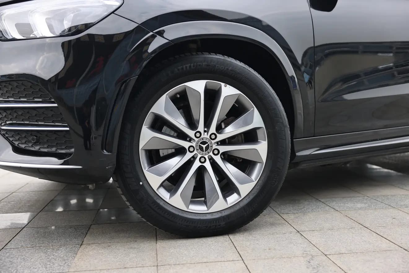 Mercedes-Benz GLE 2023 г. 45100 км. — фото 4