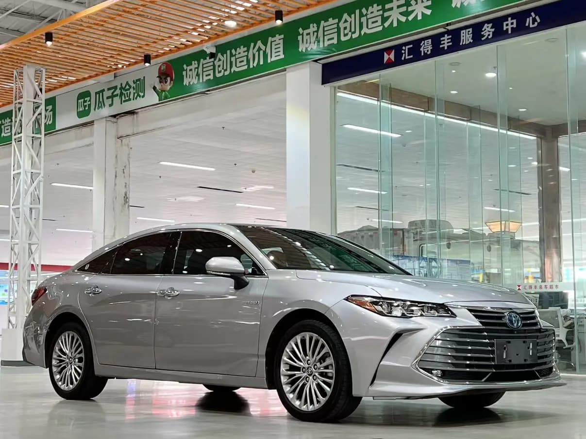Toyota Avalon 2021 г. 80113 км. — фото 3