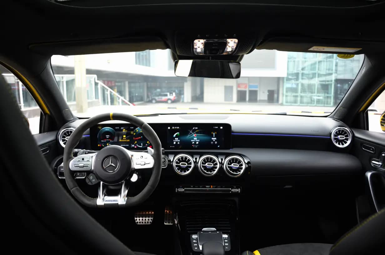 Mercedes-Benz A-Class AMG 2021 г. 54867 км. — фото 14