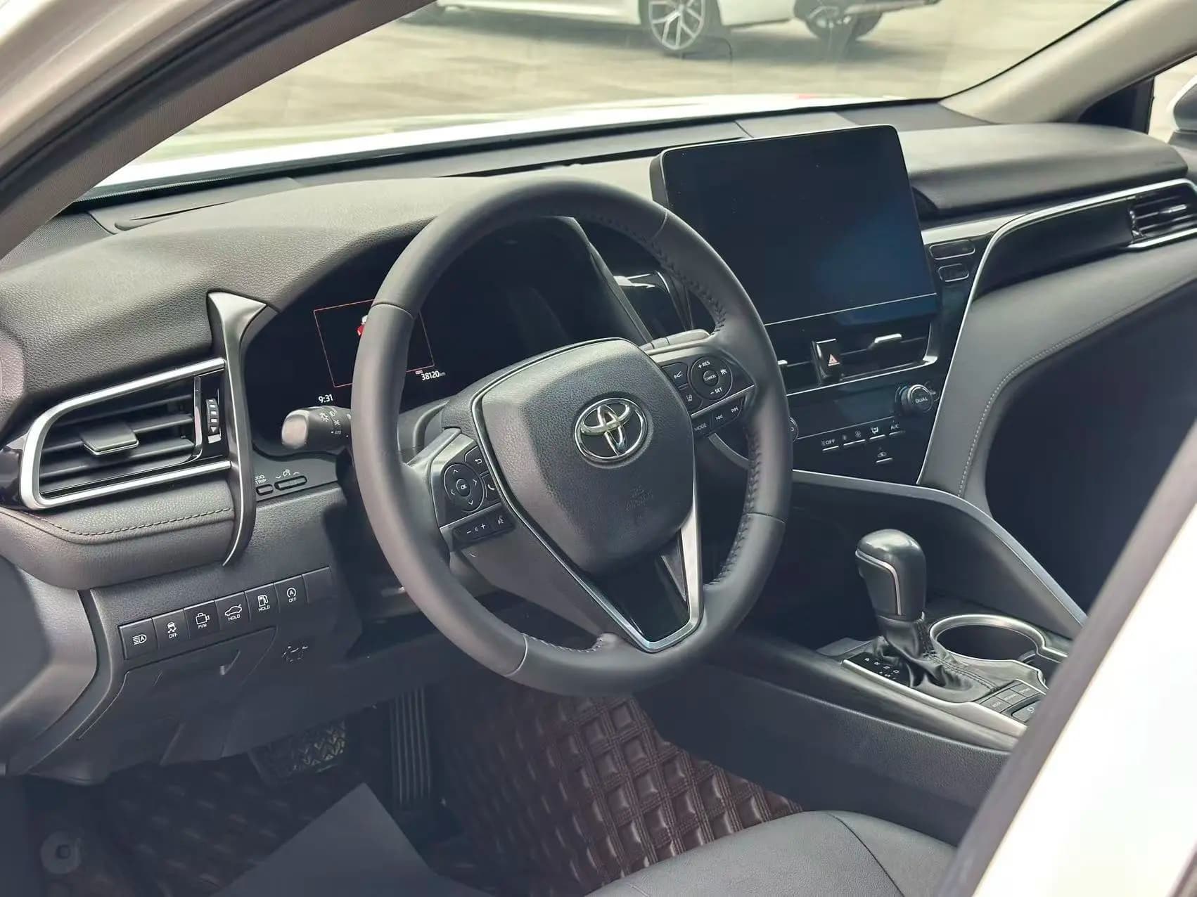 Toyota Camry 2023 г. 30062 км. — фото 22
