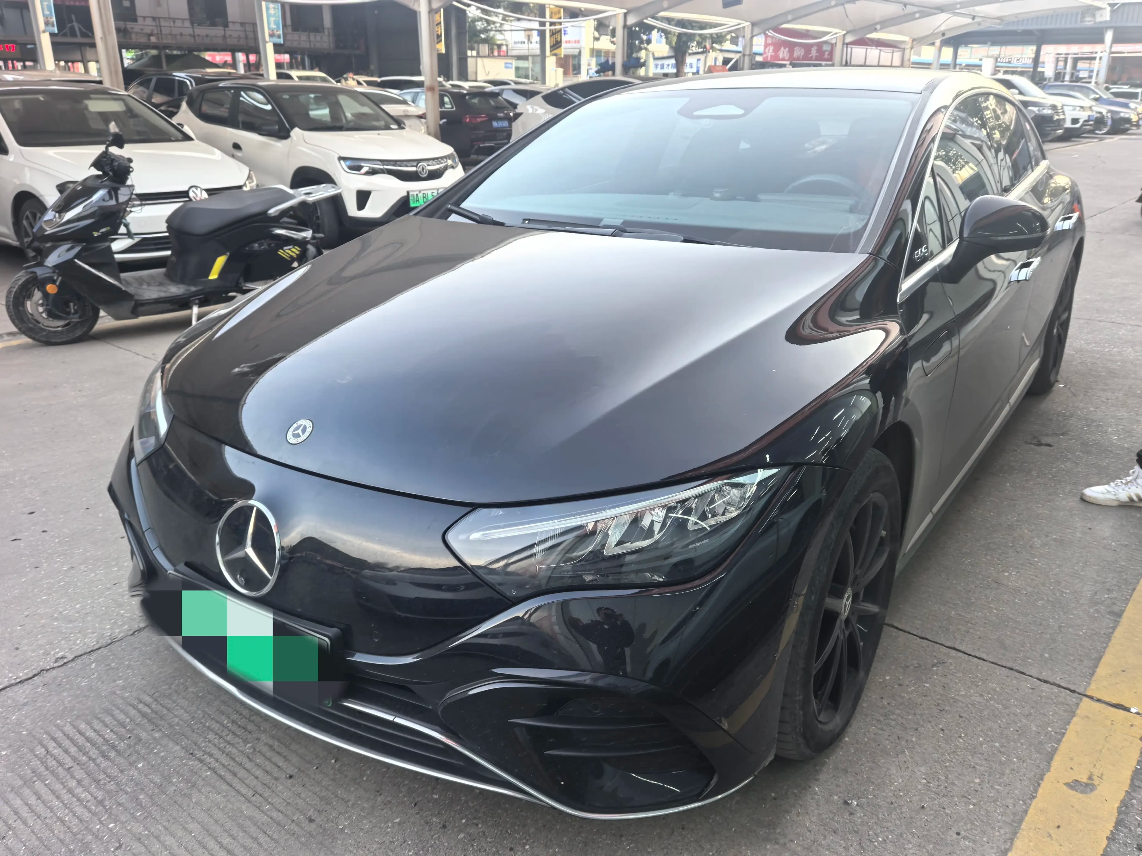 Mercedes-Benz EQE 2024 г. 46115 км.