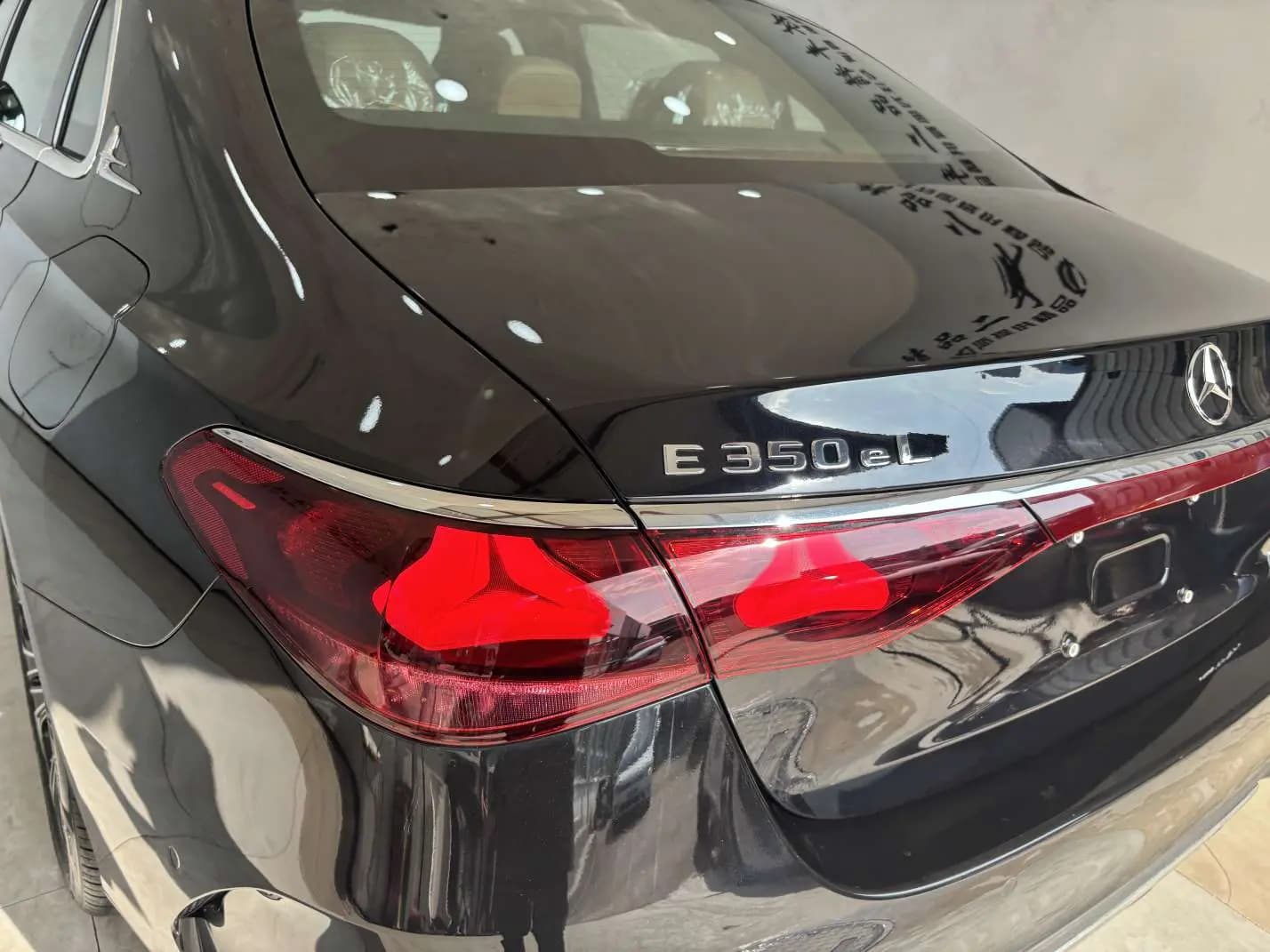 Mercedes-Benz E-Class PHEV 2025 г. — фото 11