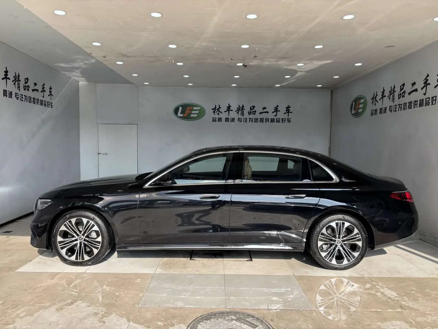 Mercedes-Benz E-Class PHEV 2025 г. — фото 4