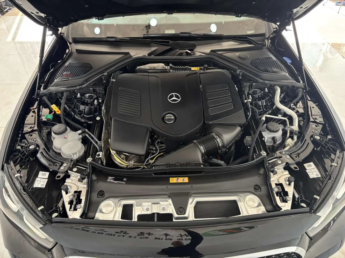 Mercedes-Benz E-Class PHEV 2025 г. — фото 9