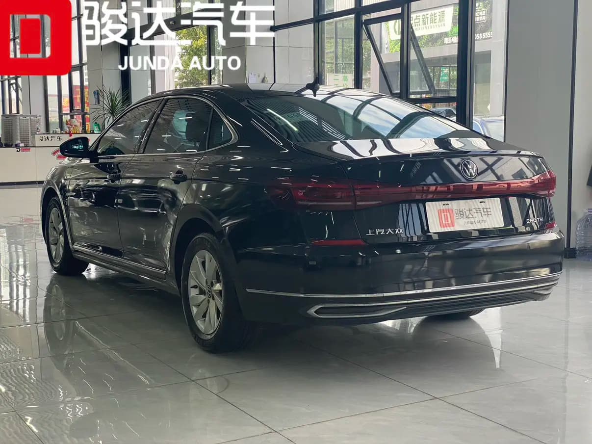 Volkswagen Passat 2022 г. 80028 км. — фото 4