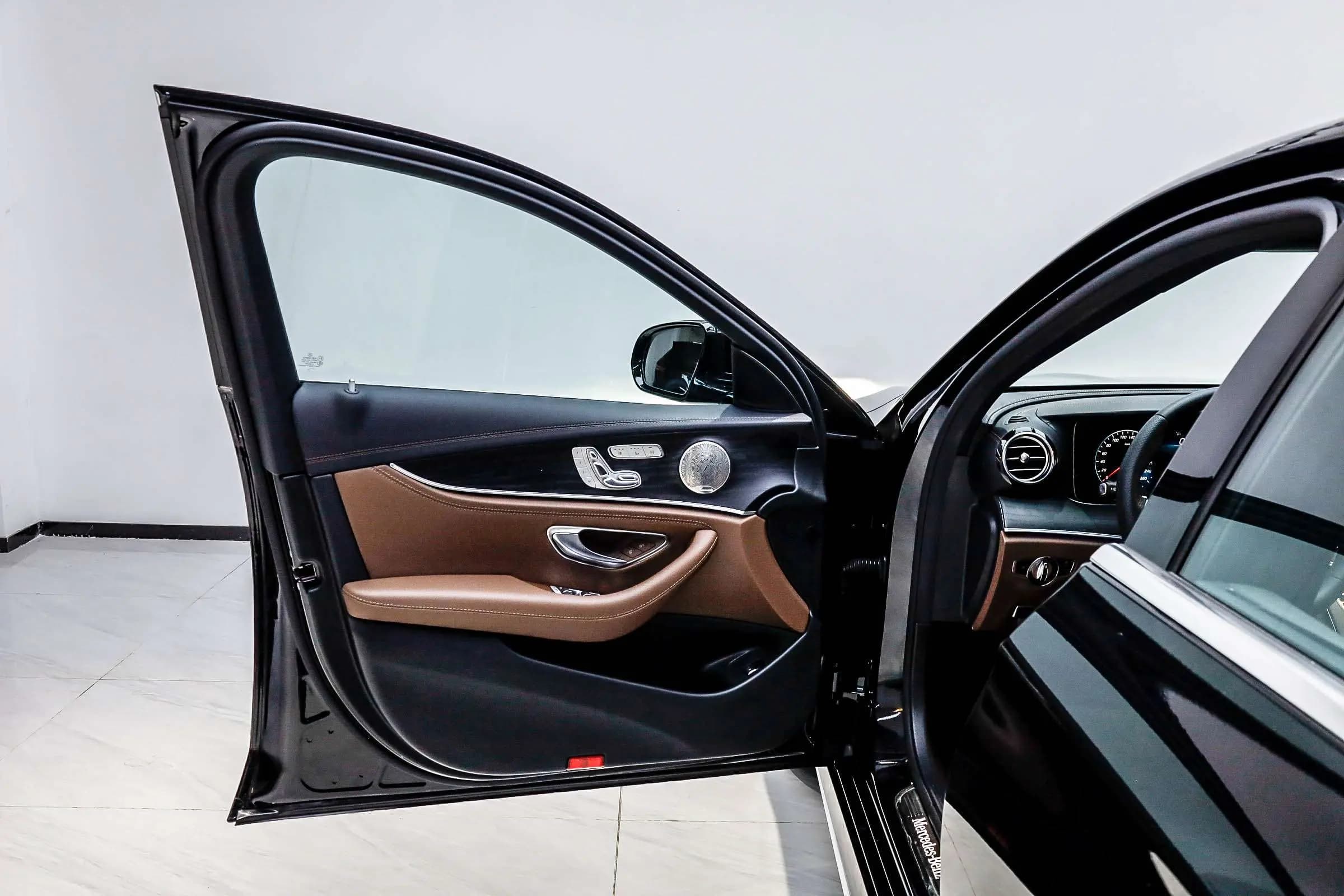 Mercedes-Benz E-Class 2023 г. 31790 км. — фото 23
