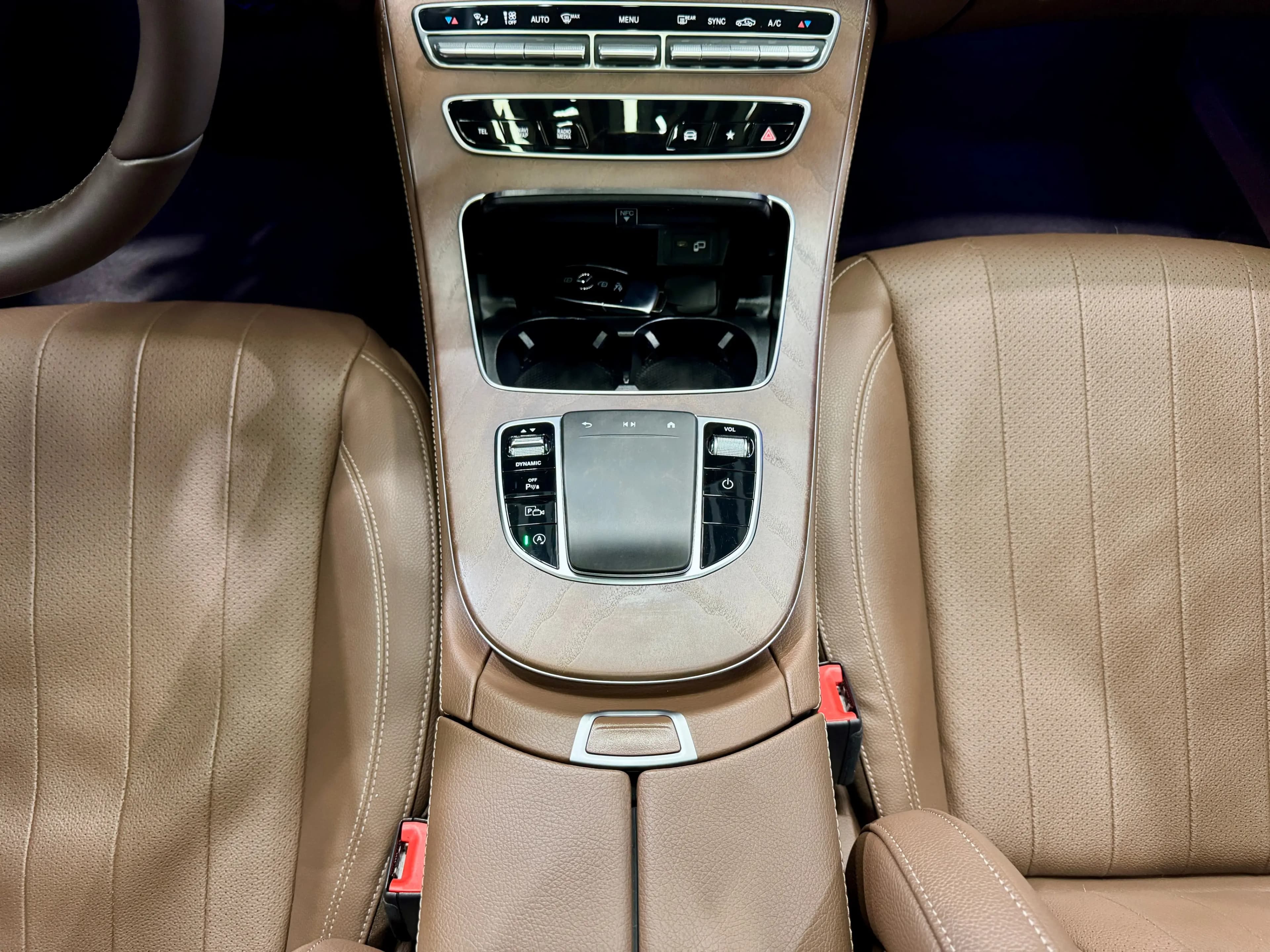 Mercedes-Benz E-Class 2023 г. 43095 км. — фото 20