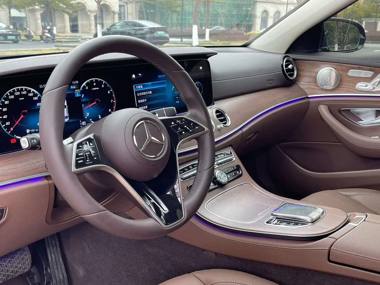Mercedes-Benz E-Class 2023 г. 16097 км. — фото 15