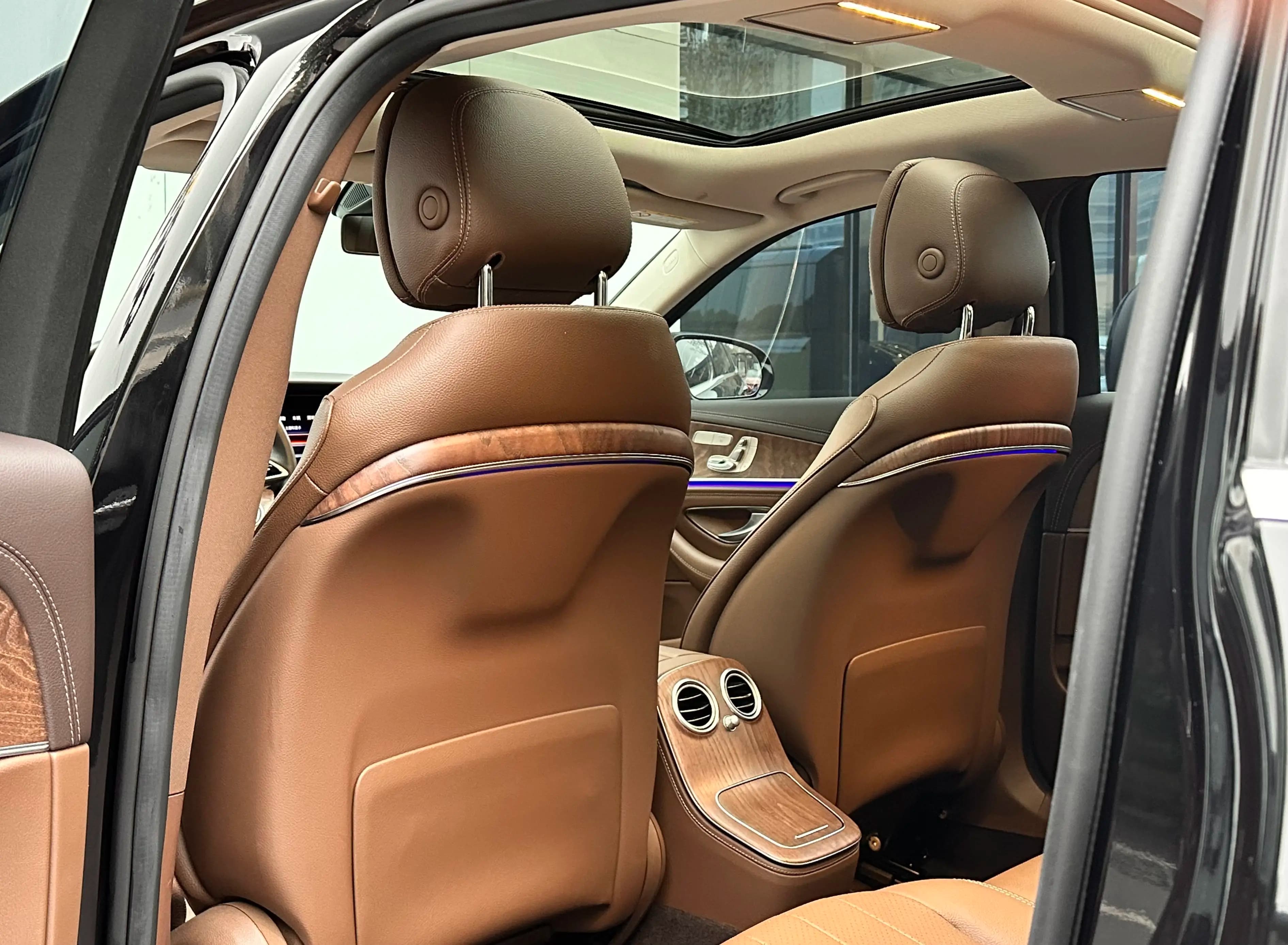 Mercedes-Benz E-Class 2022 г. 22701 км. — фото 17