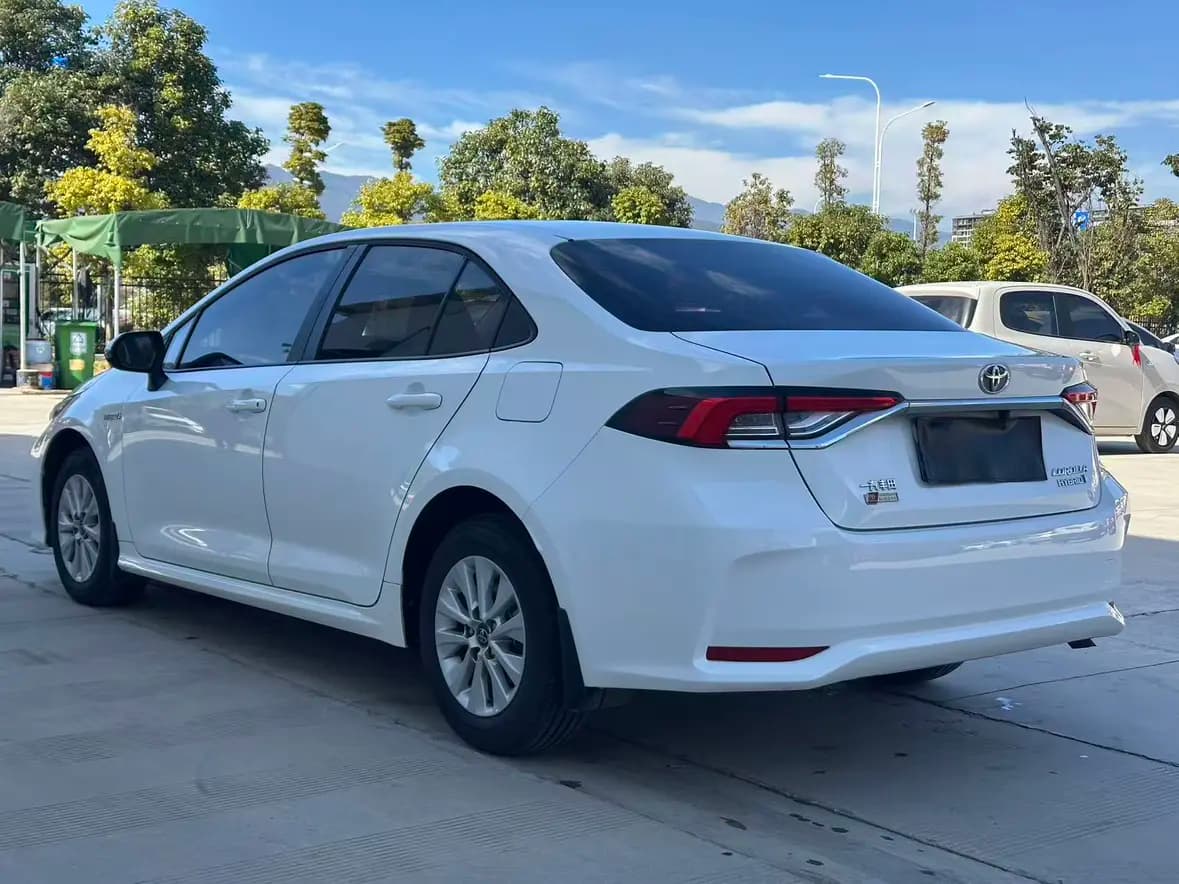 Toyota Corolla 2022 г. 70140 км. — фото 4