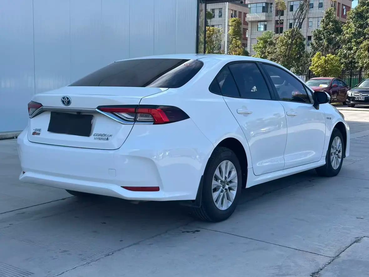 Toyota Corolla 2022 г. 70140 км. — фото 6