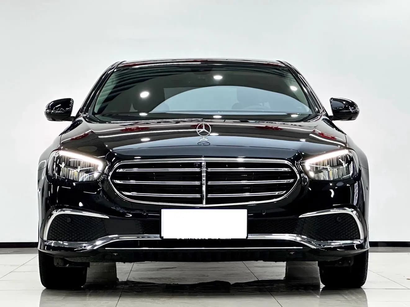 Mercedes-Benz E-Class 2022 г. 30103 км. — фото 2