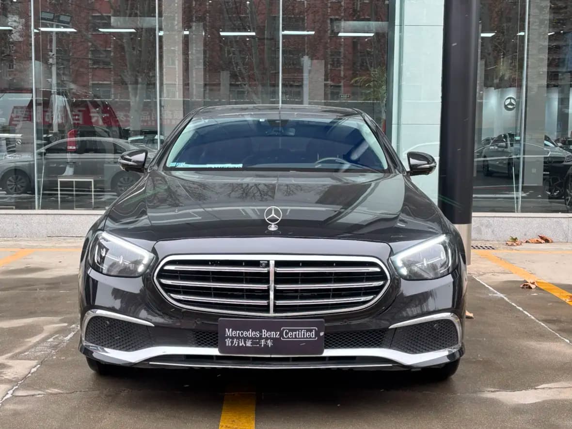 Mercedes-Benz E-Class 2021 г. 99986 км. — фото 2