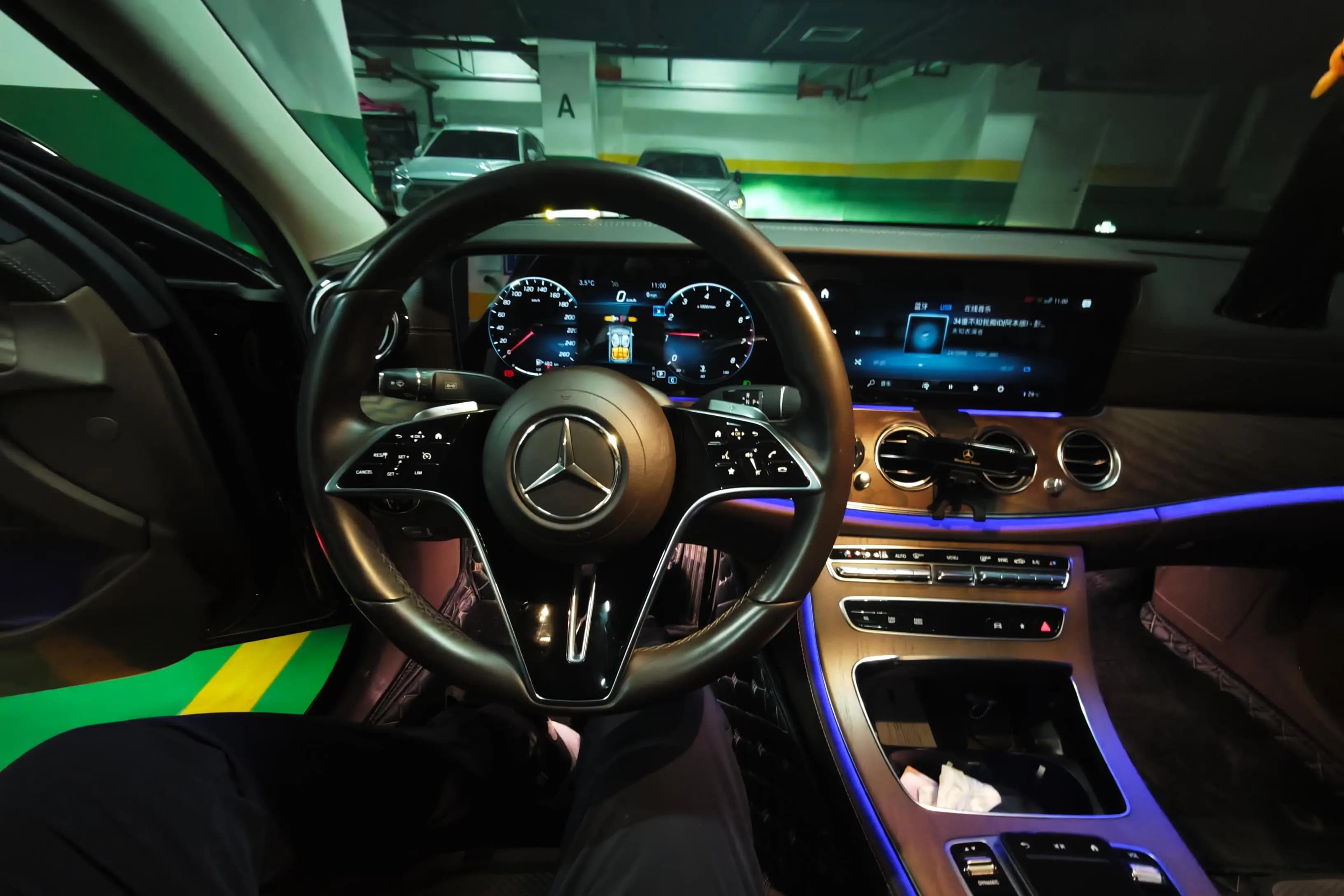 Mercedes-Benz E-Class 2022 г. 37806 км. — фото 11