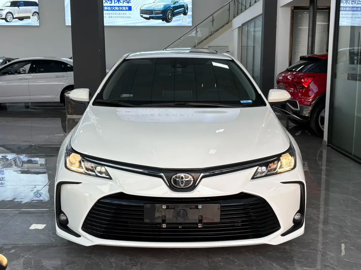 Toyota Corolla 2021 г. 46141 км. — фото 2