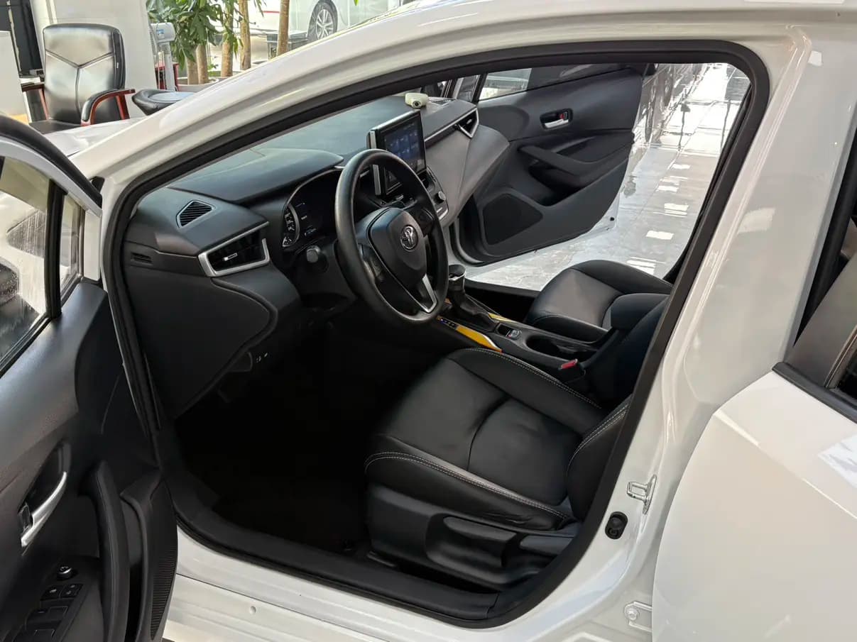 Toyota Corolla 2021 г. 46141 км. — фото 8