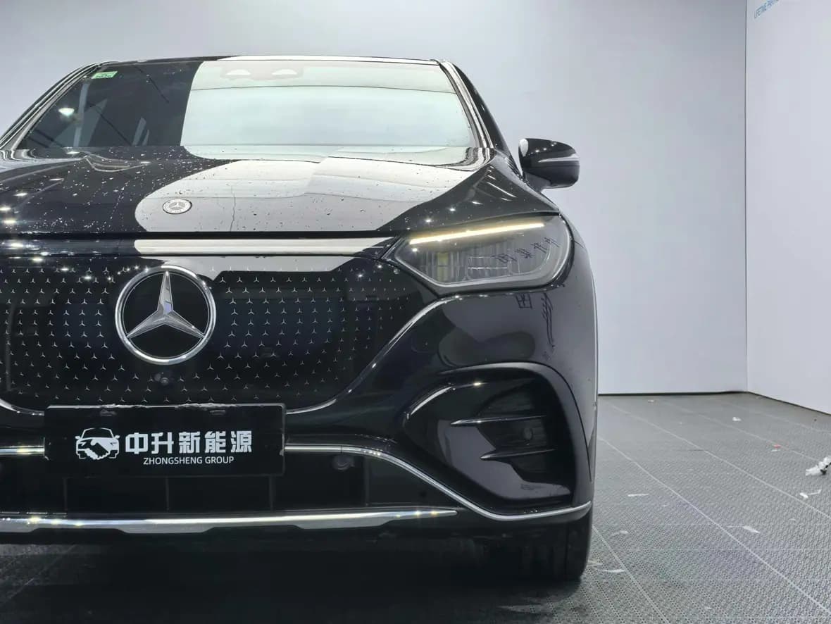 Mercedes-Benz EQE SUV 2024 г. 48230 км. — фото 2
