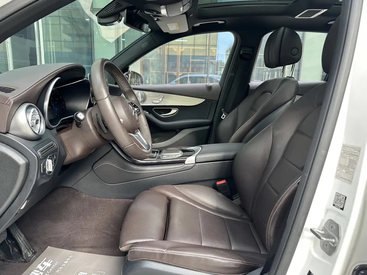 Mercedes-Benz GLC 2021 г. 71212 км. — фото 13
