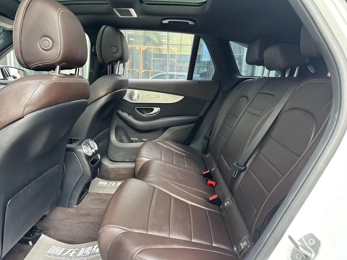 Mercedes-Benz GLC 2021 г. 71212 км. — фото 18