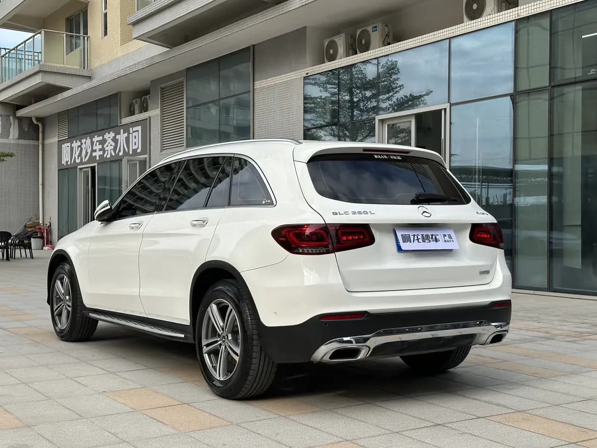 Mercedes-Benz GLC 2021 г. 71212 км. — фото 3