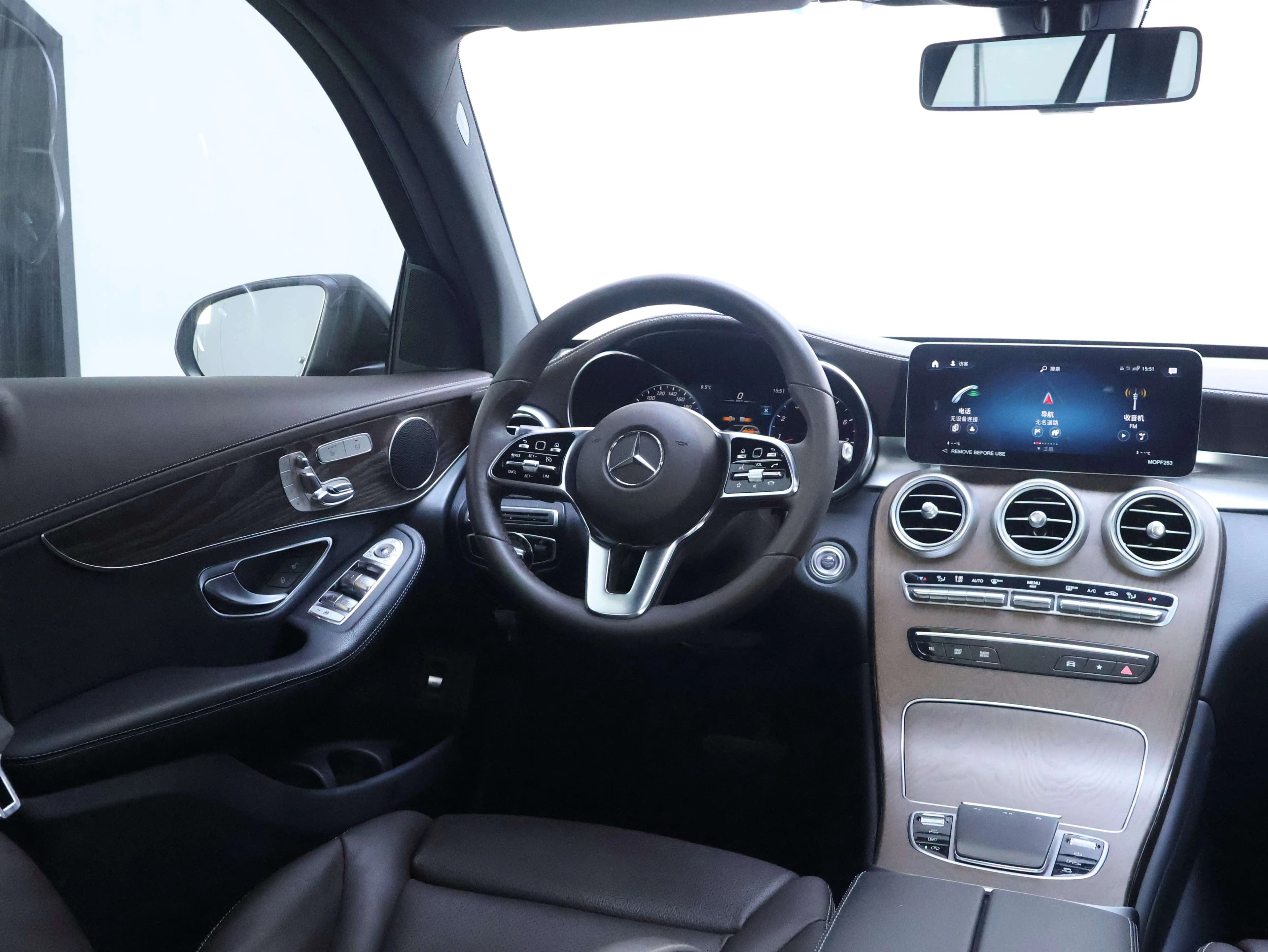 Mercedes-Benz GLC 2022 г. 45213 км. — фото 16