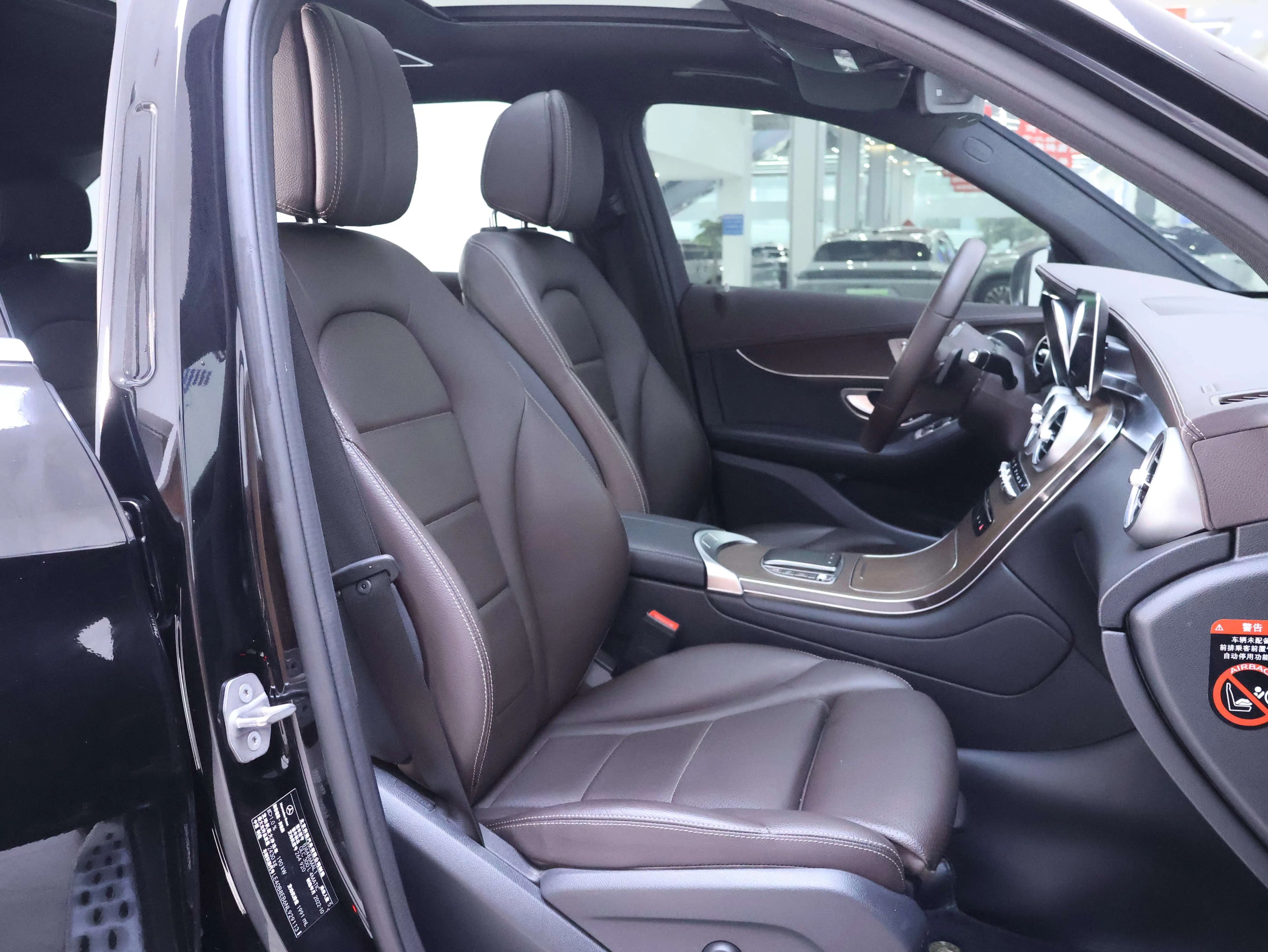Mercedes-Benz GLC 2022 г. 45213 км. — фото 18