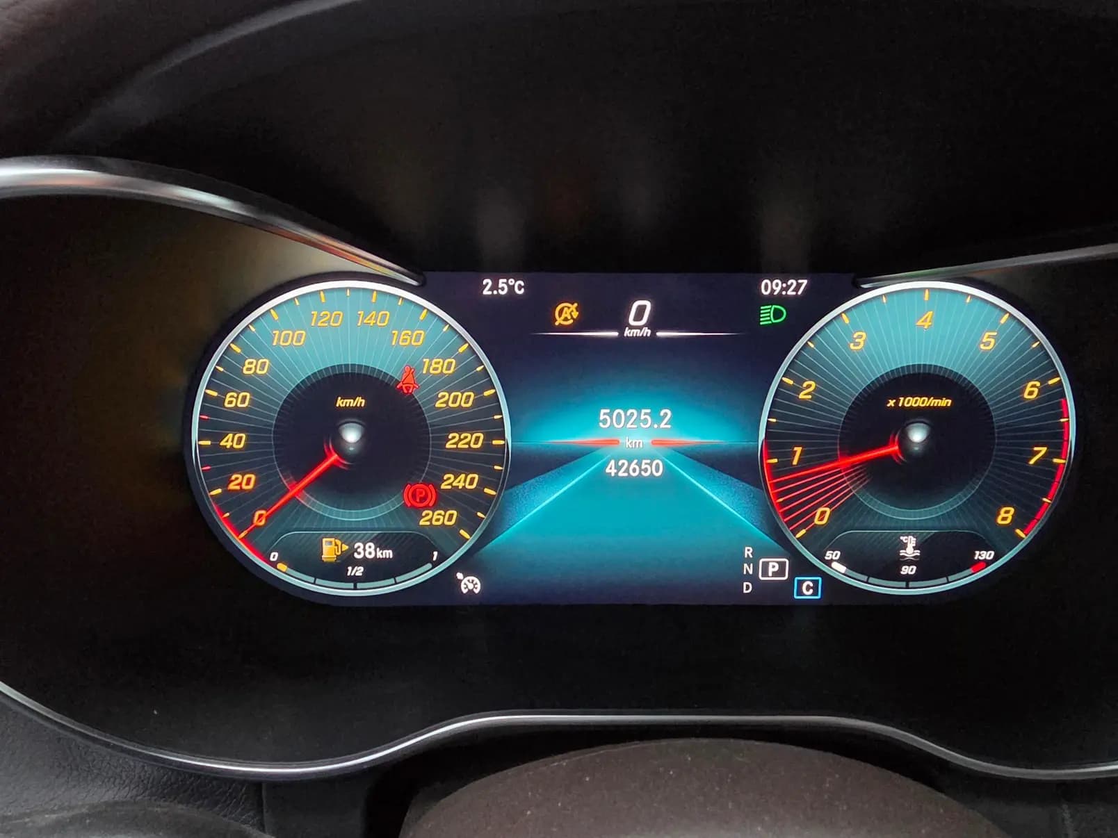 Mercedes-Benz GLC 2023 г. 42014 км. — фото 7